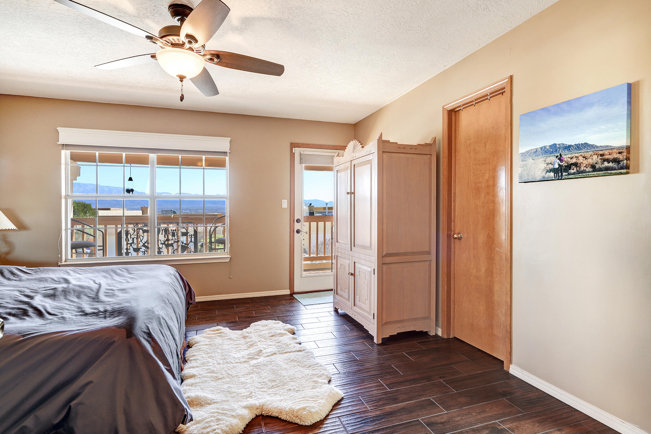 5411 La Colonia Drive NW