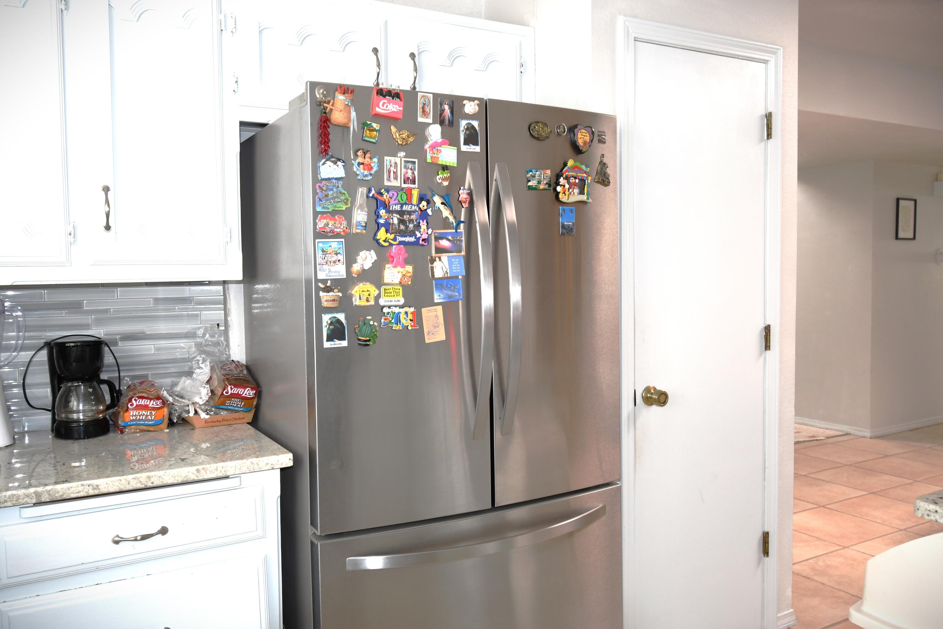 6916 Black Pine Place NE