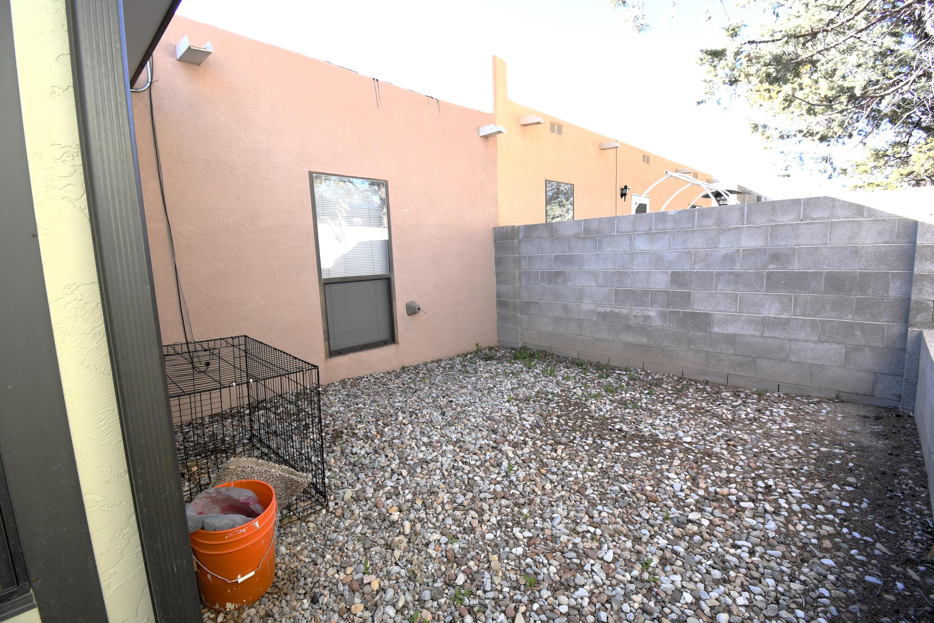 6916 Black Pine Place NE