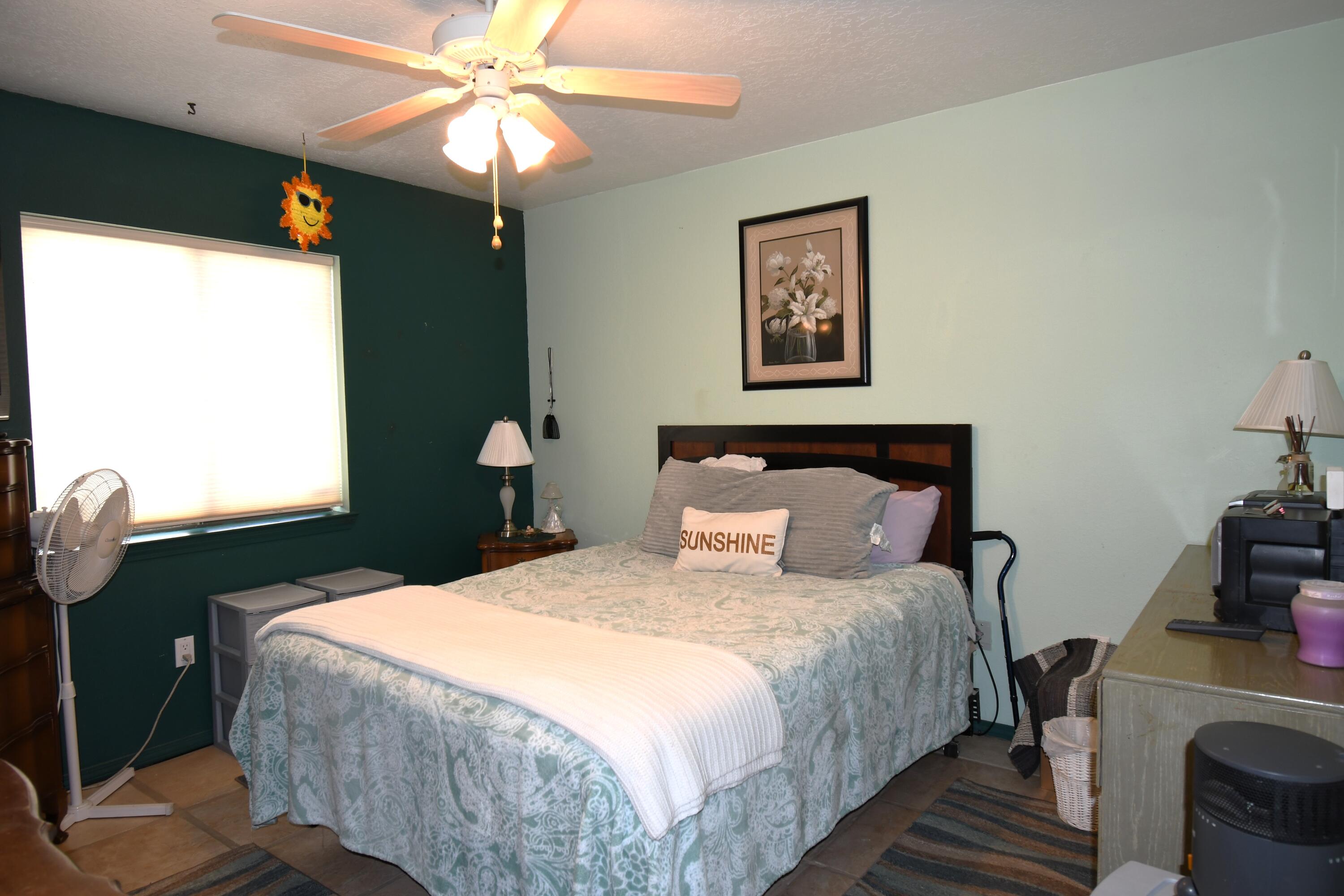 6916 Black Pine Place NE