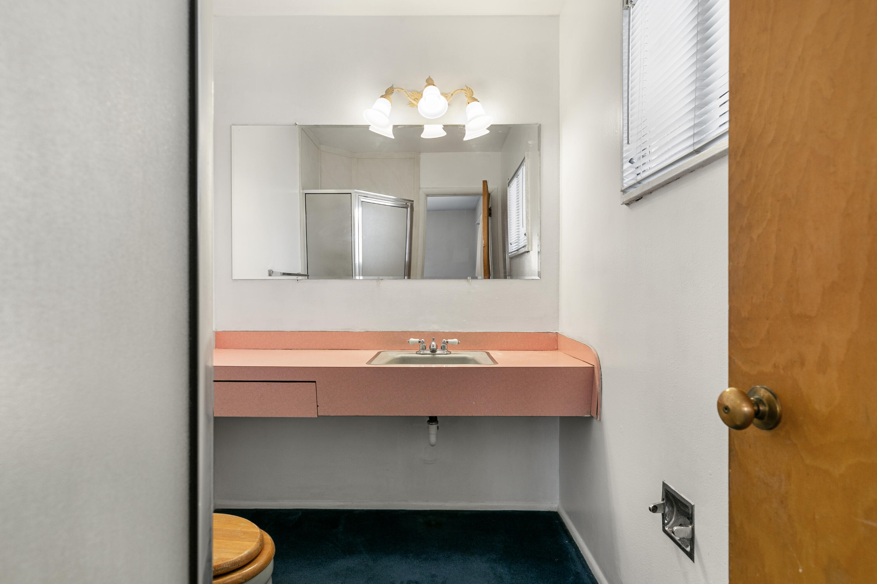 4512 Delamar Avenue NE