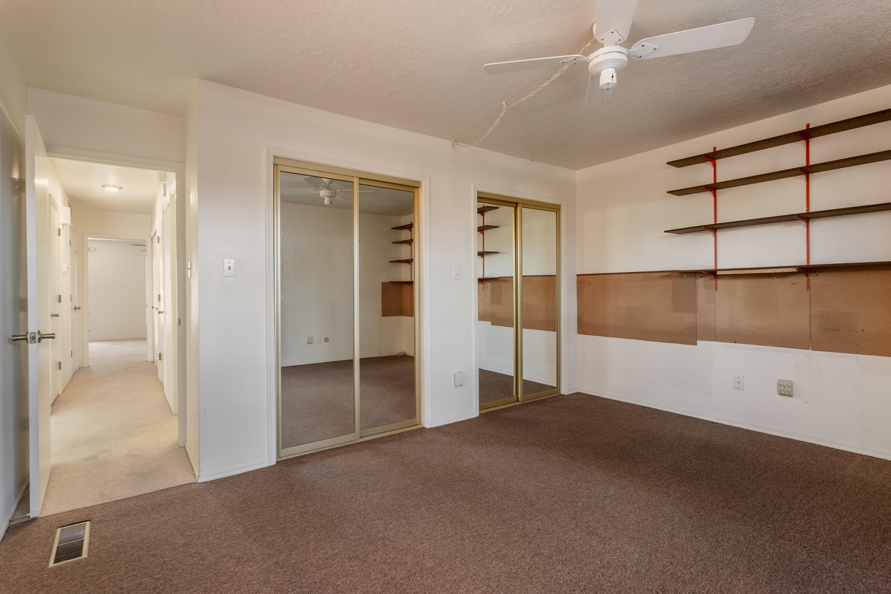 3020 Jardin Plaza NE