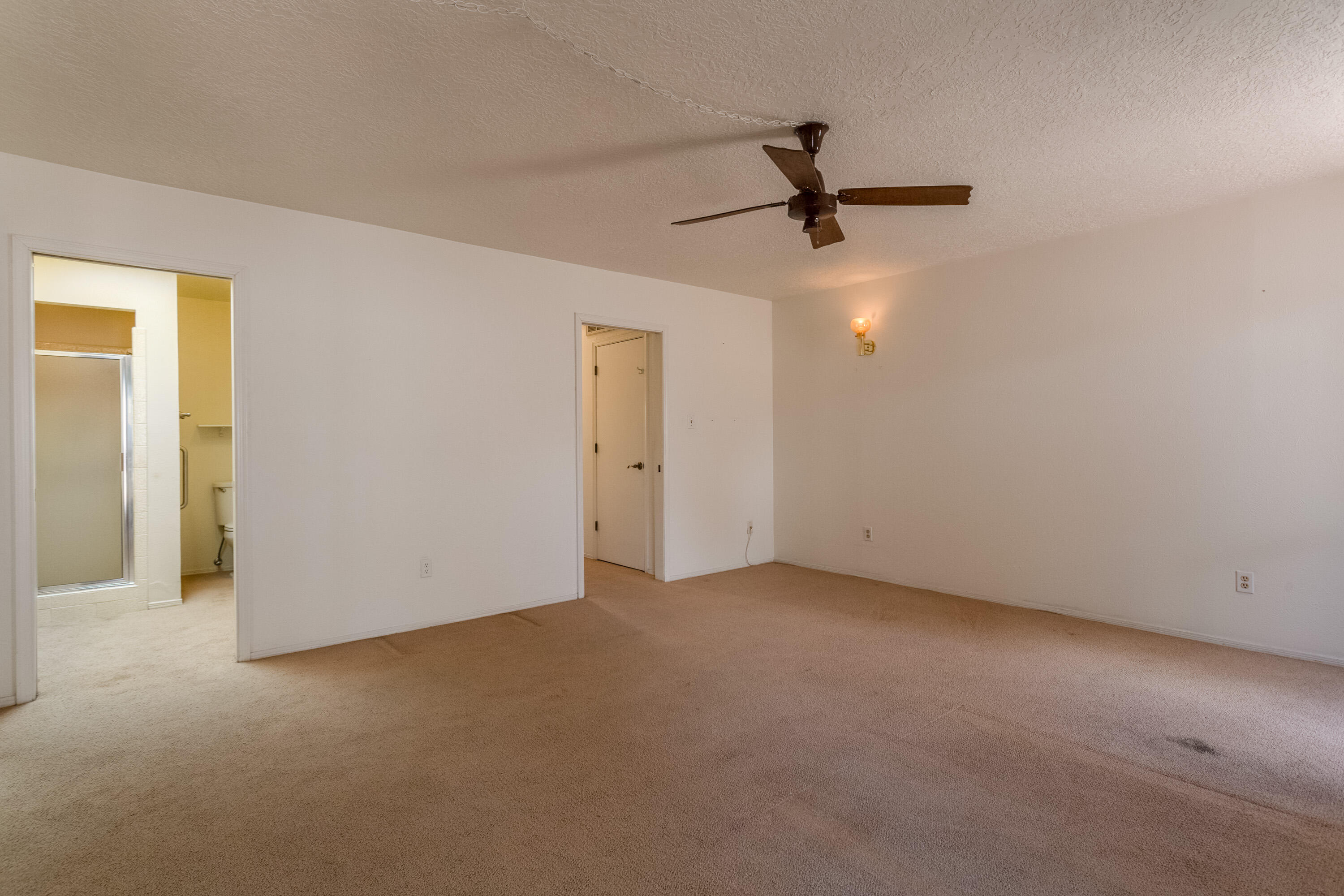 3020 Jardin Plaza NE