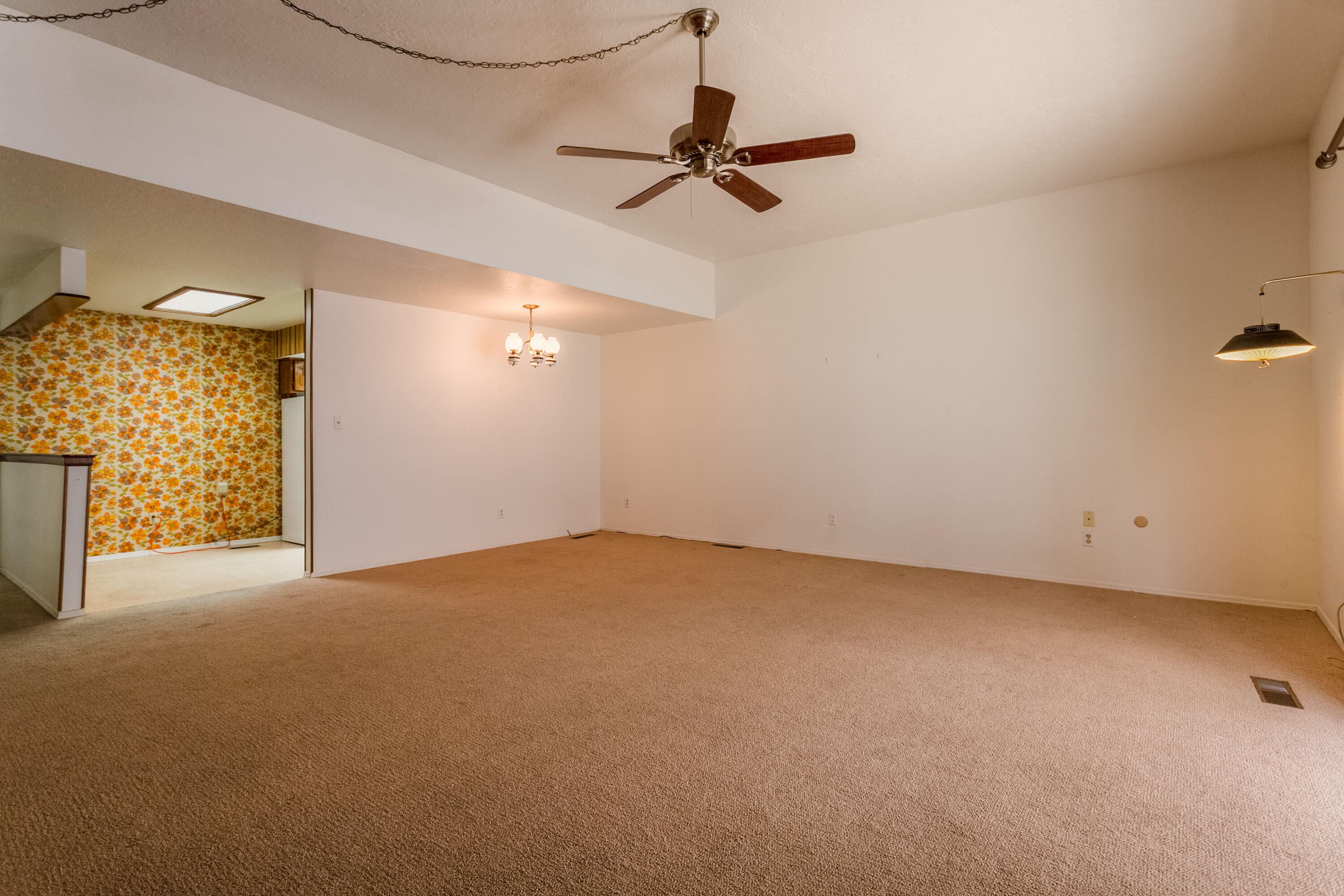 3020 Jardin Plaza NE
