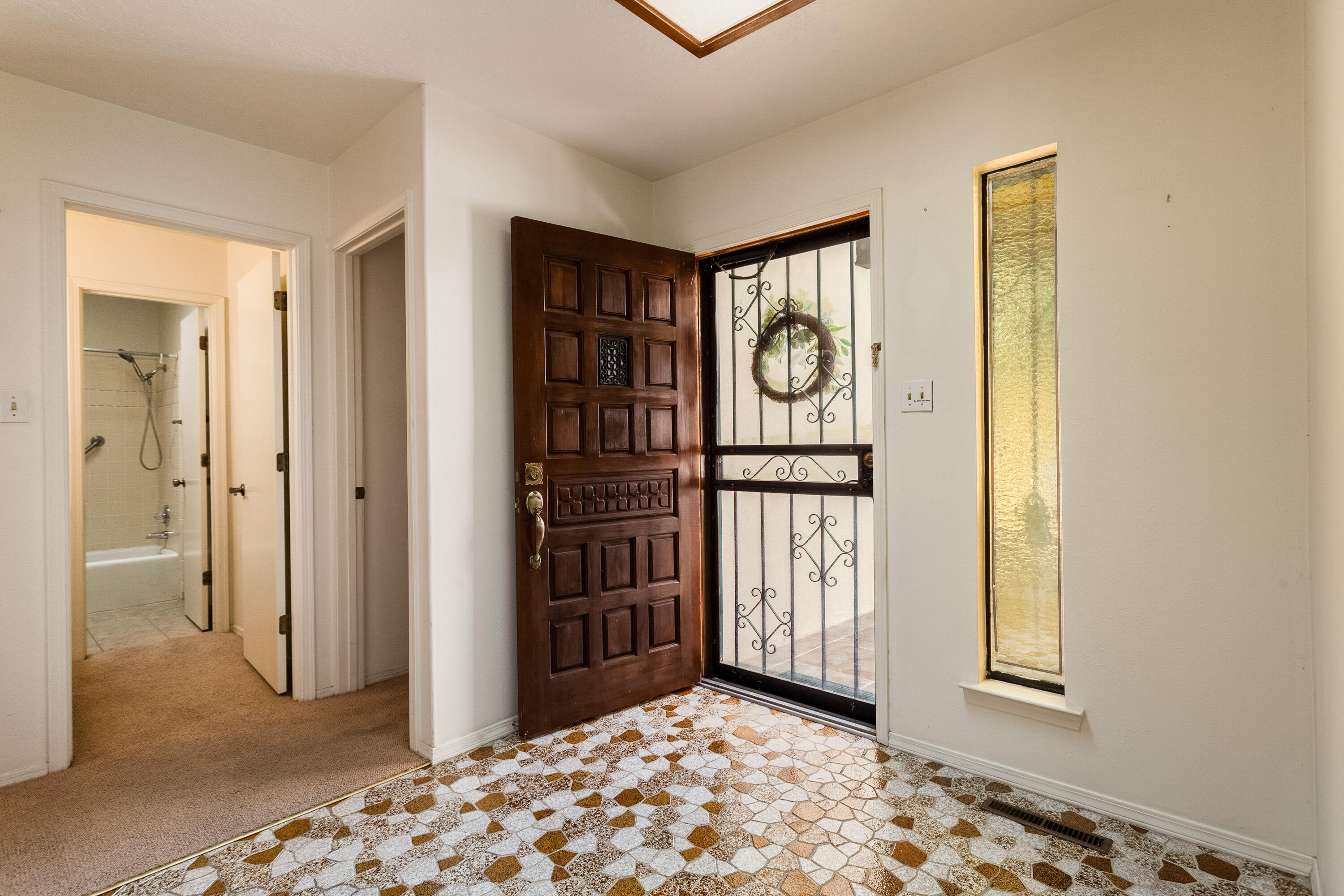 3020 Jardin Plaza NE