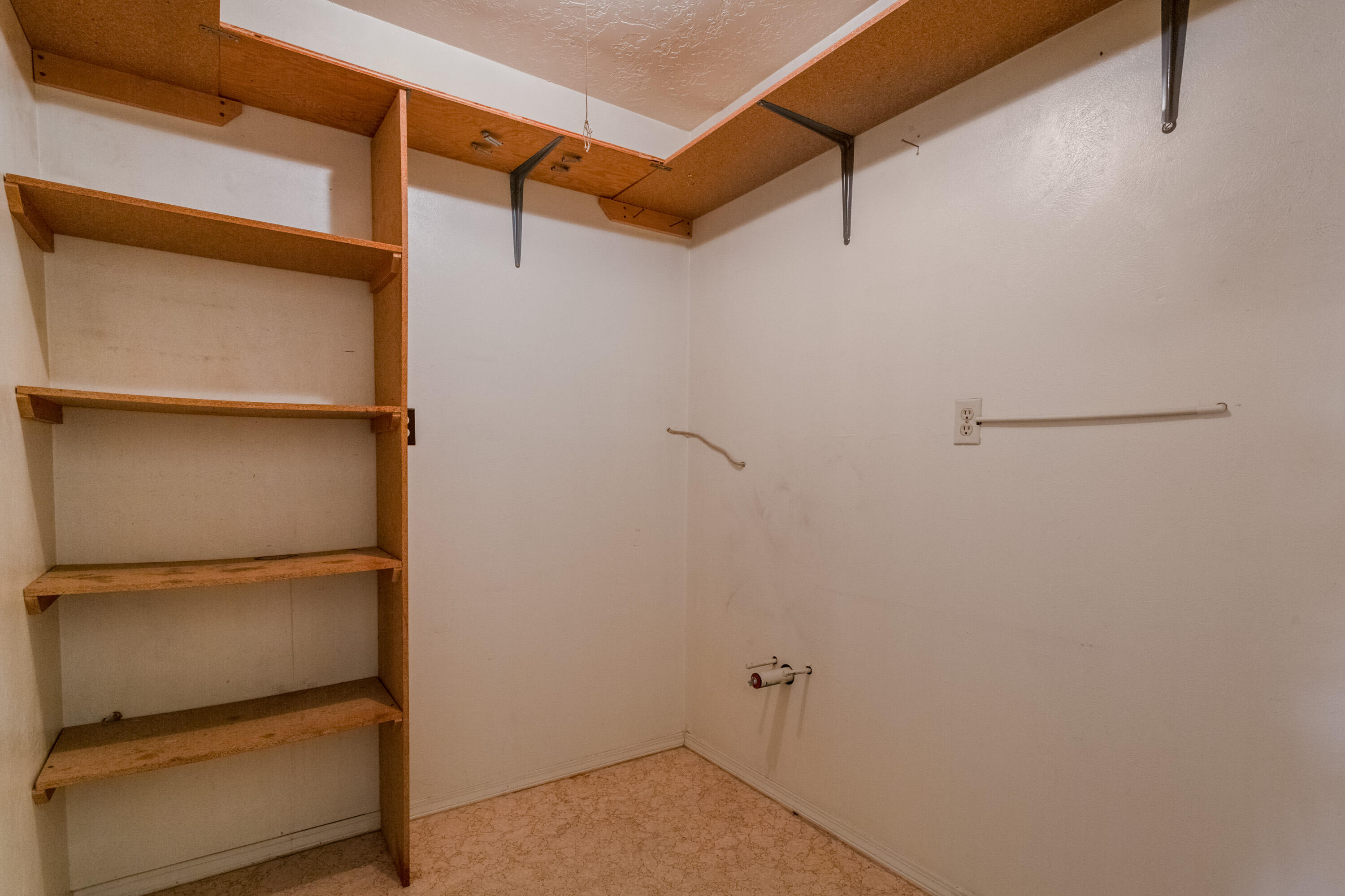 3020 Jardin Plaza NE