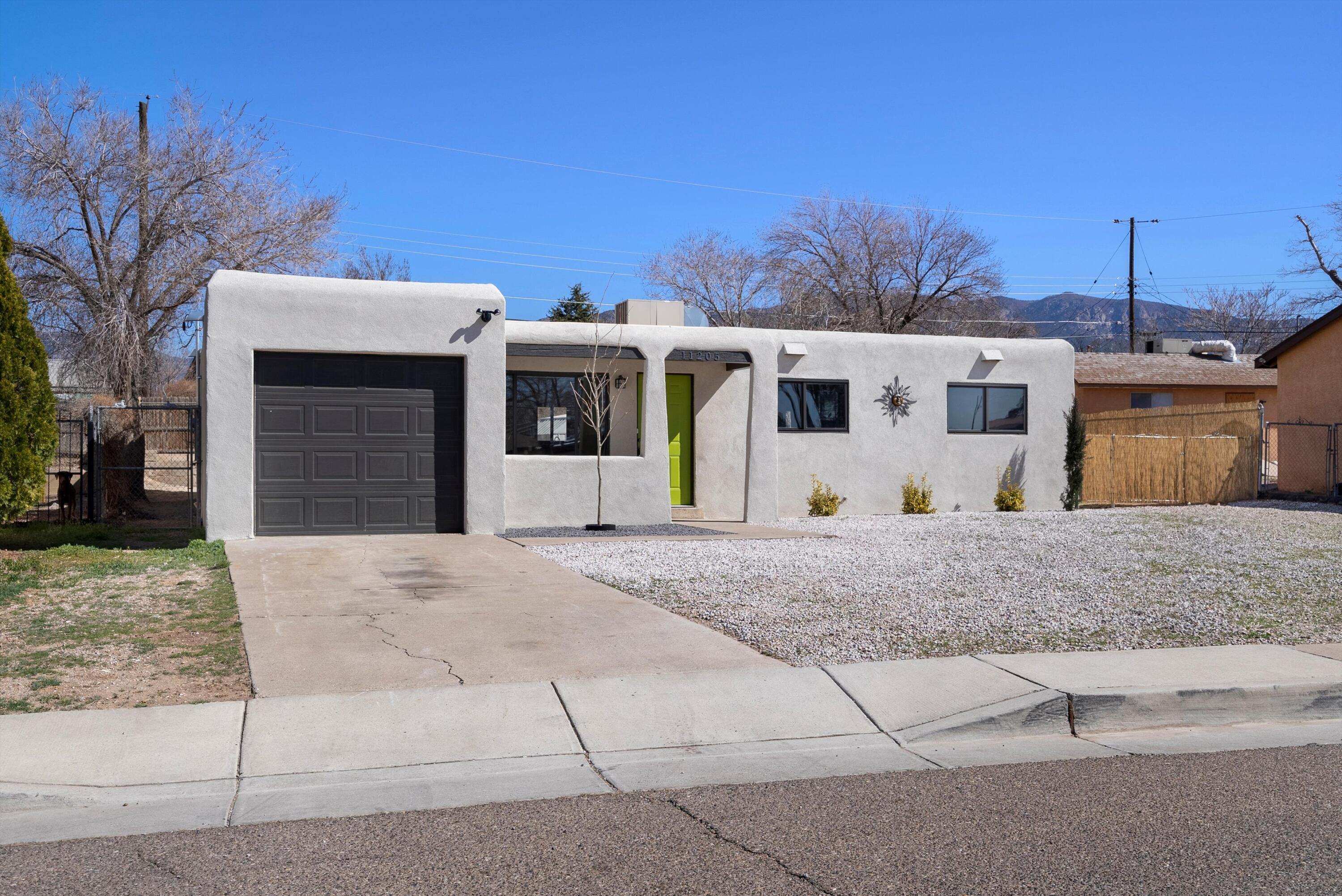 11205 Morris Pl NE