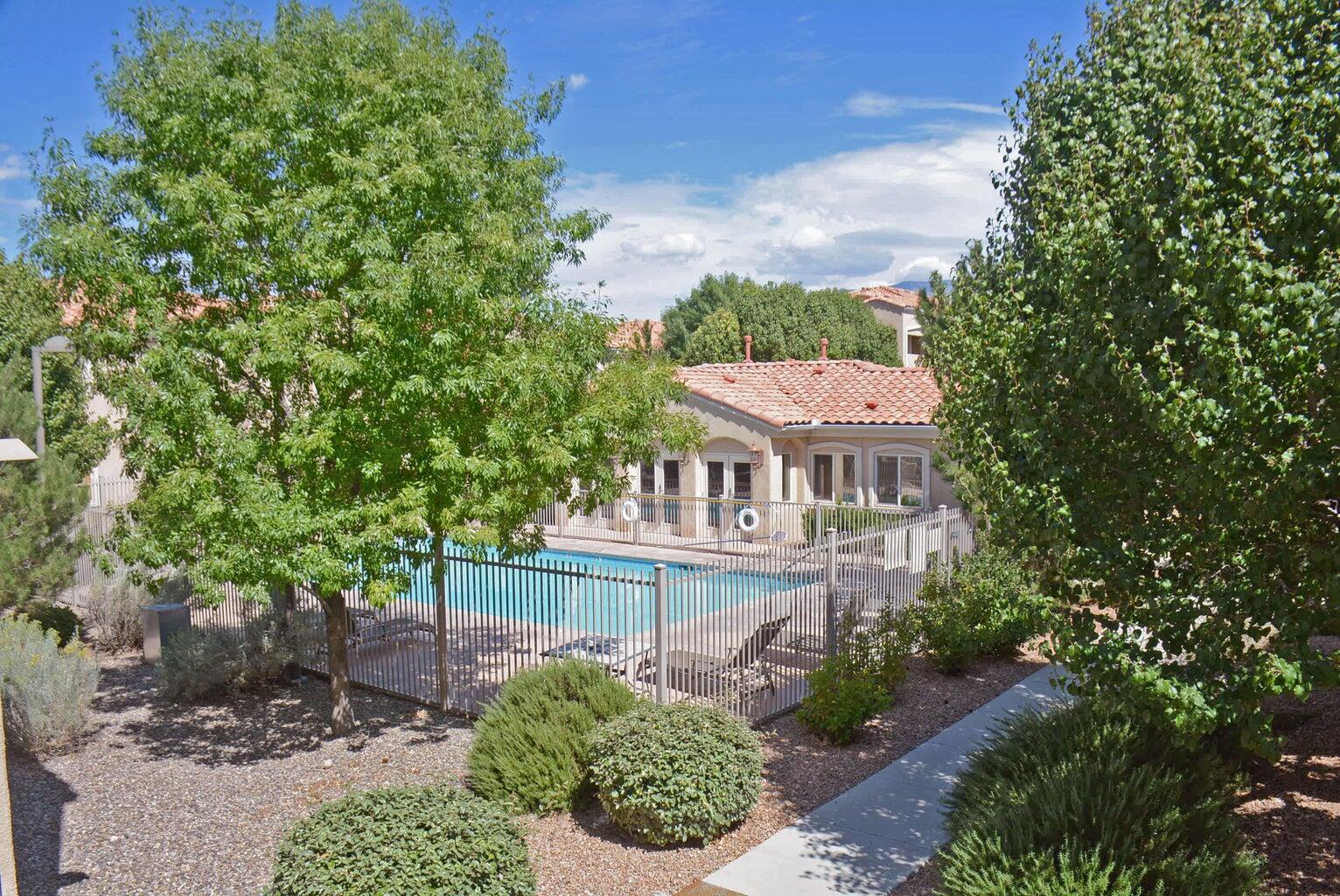 6800 Vista Del Norte Road NE 114