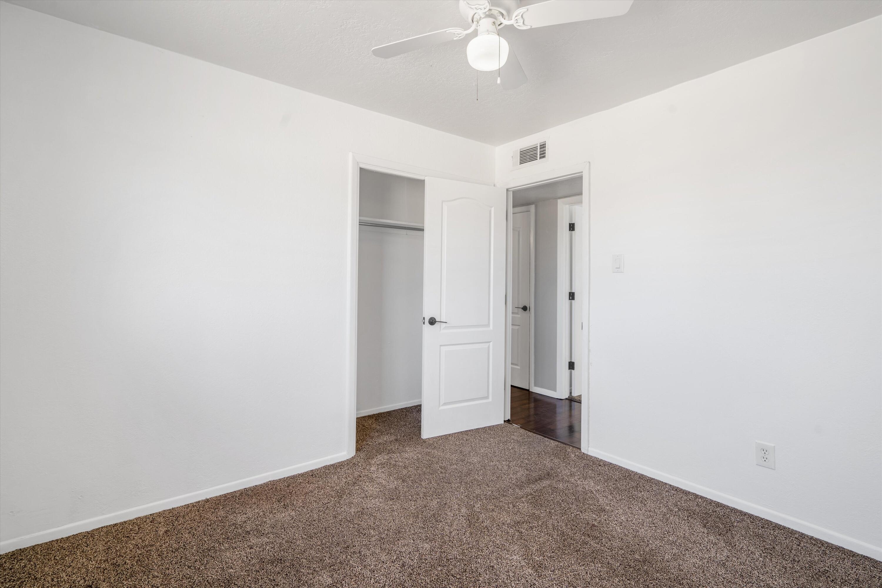 5717 Ave La Mirada NW