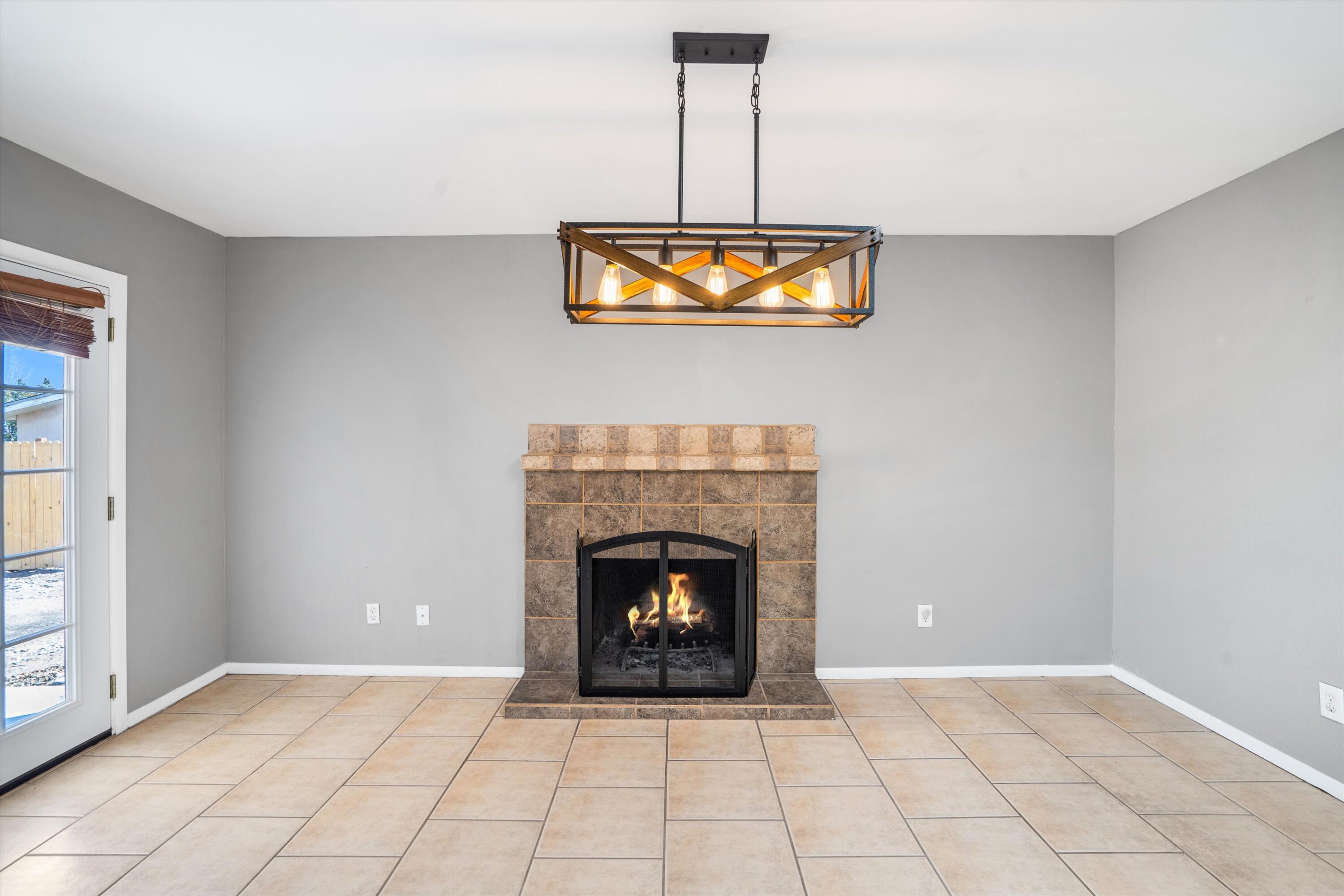 5717 Ave La Mirada NW