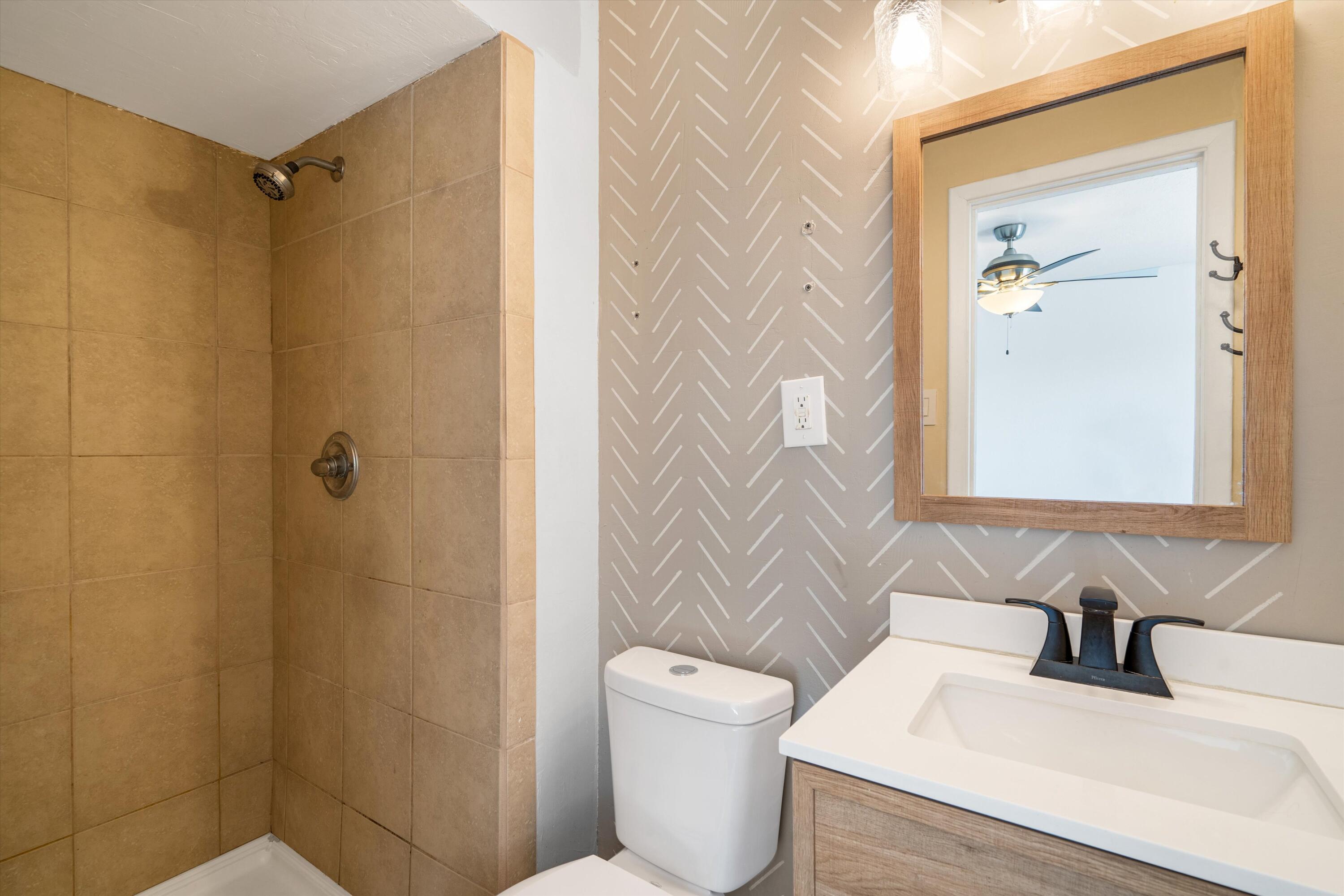 5717 Ave La Mirada NW