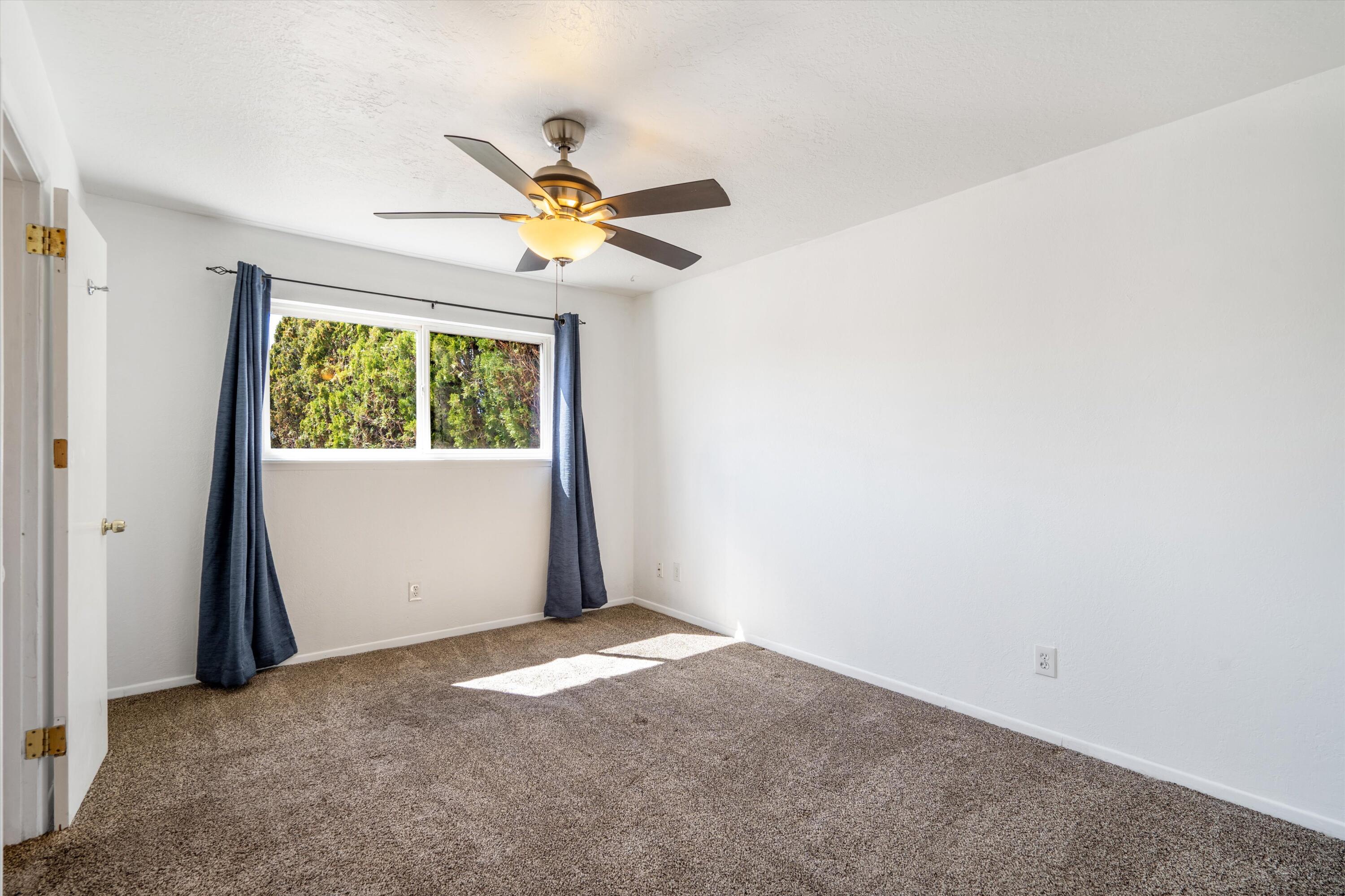 5717 Ave La Mirada NW