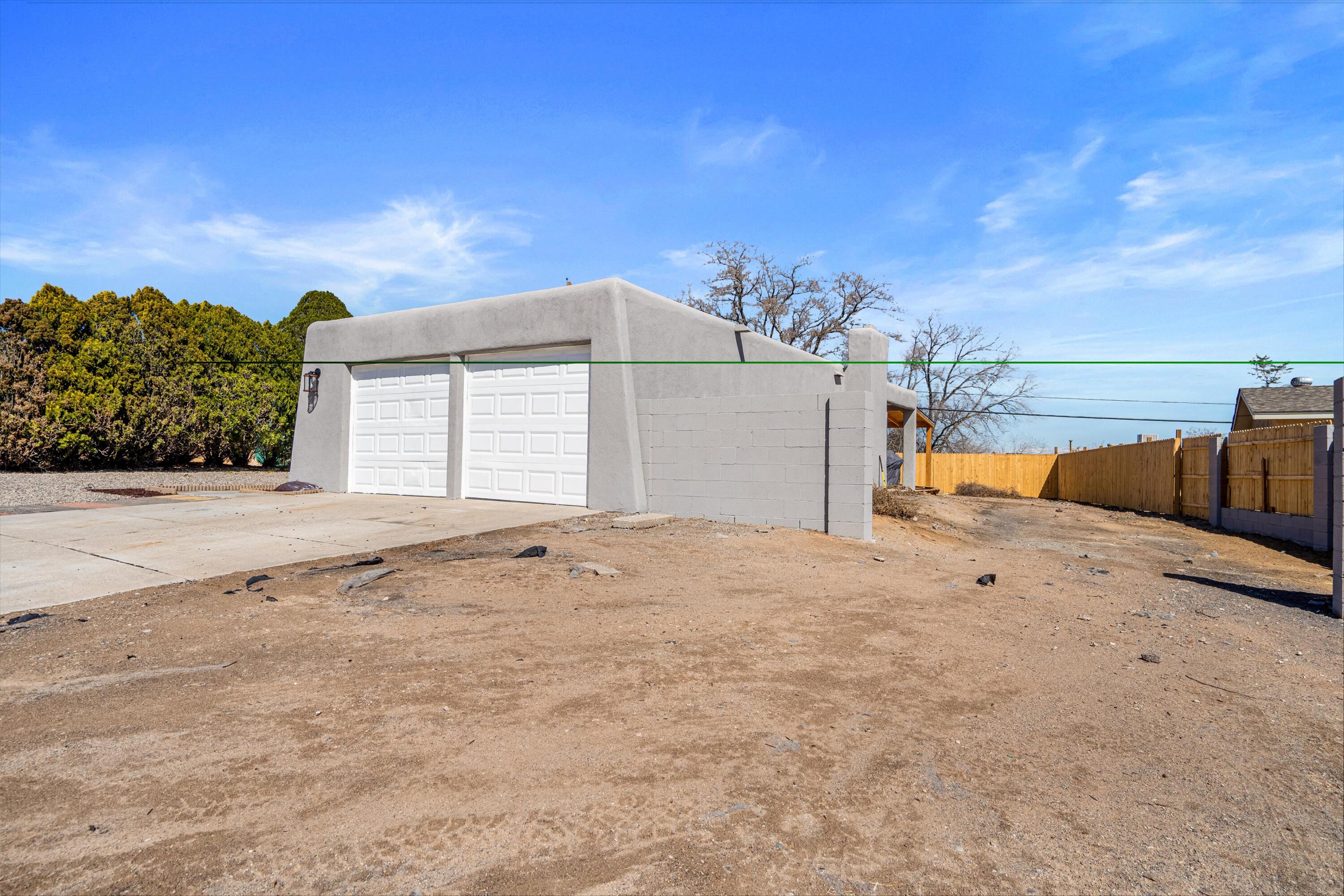 5717 Ave La Mirada NW