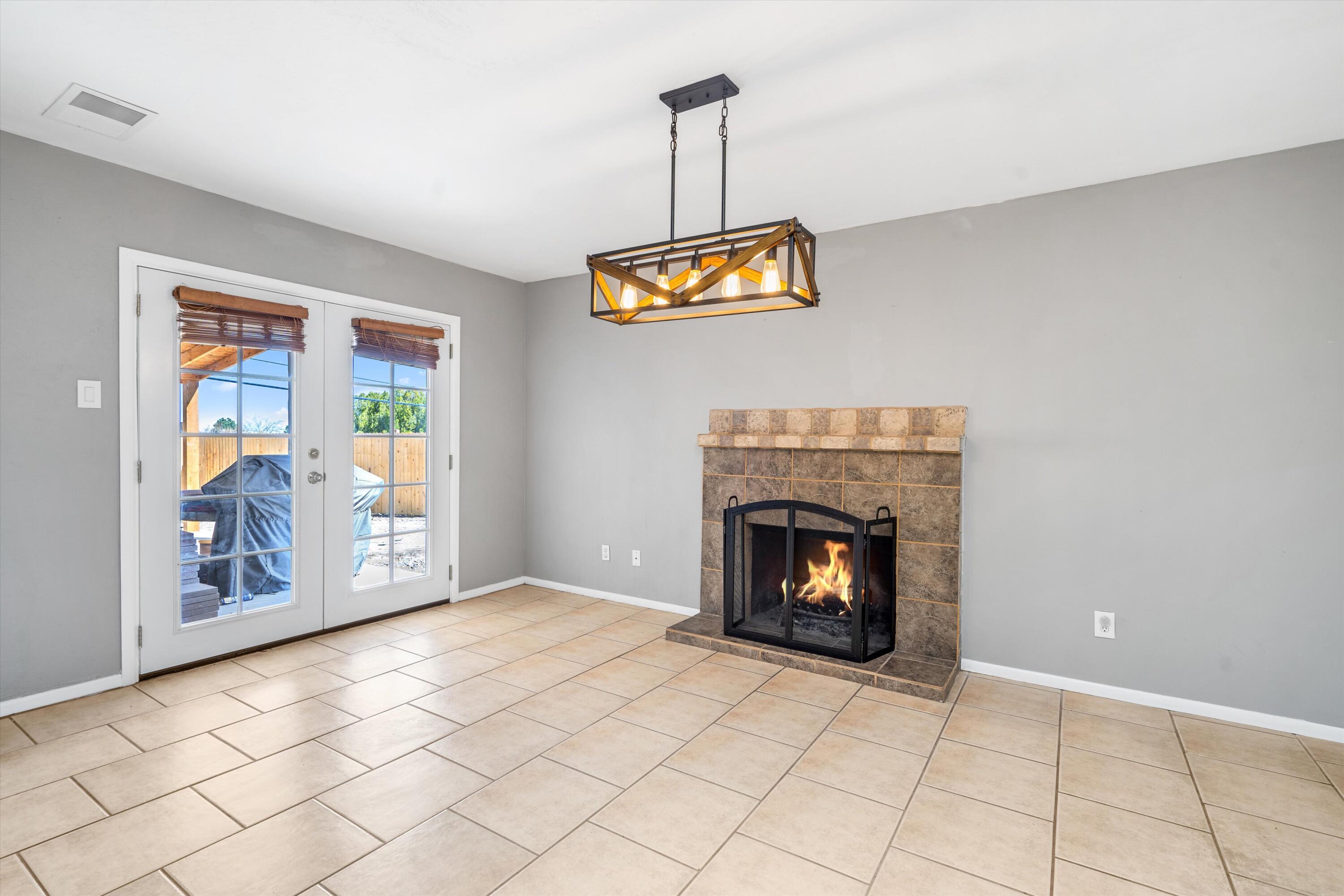 5717 Ave La Mirada NW