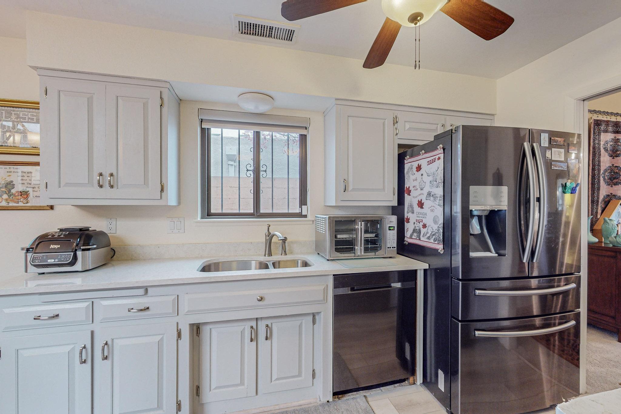 6212 Rio Hondo Drive NE