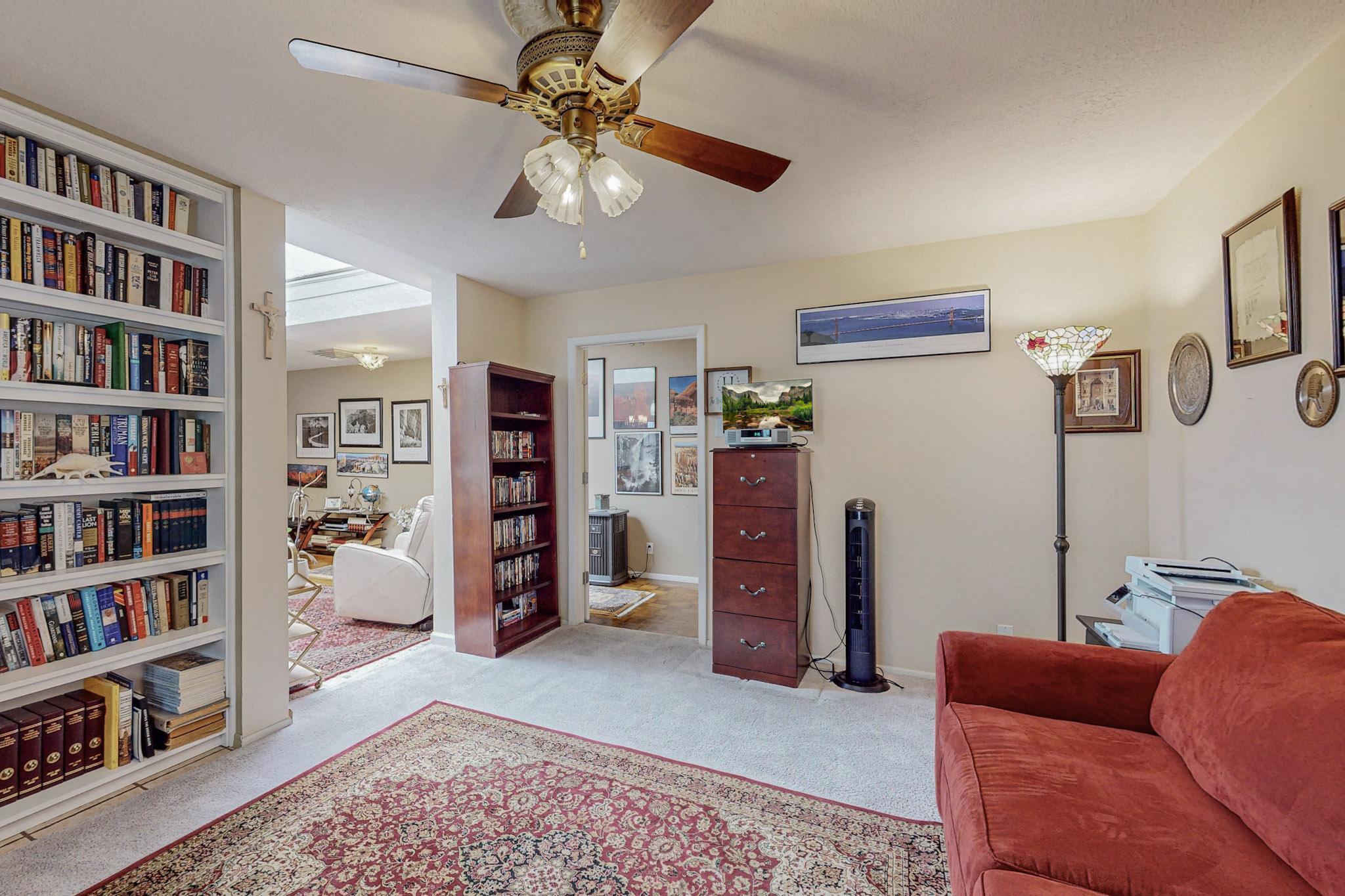 6212 Rio Hondo Drive NE