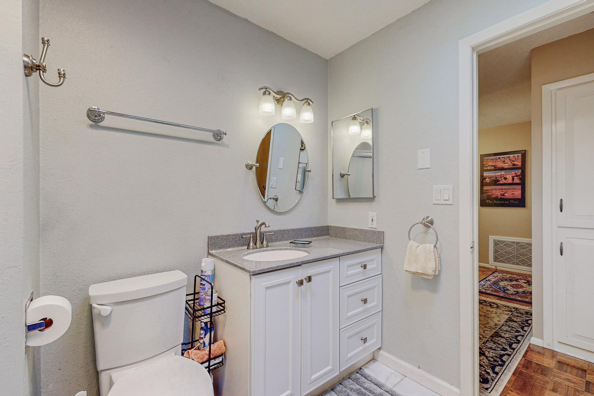 6212 Rio Hondo Drive NE