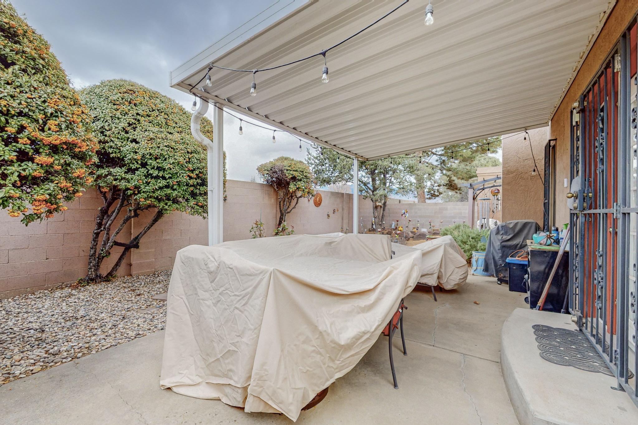 6212 Rio Hondo Drive NE