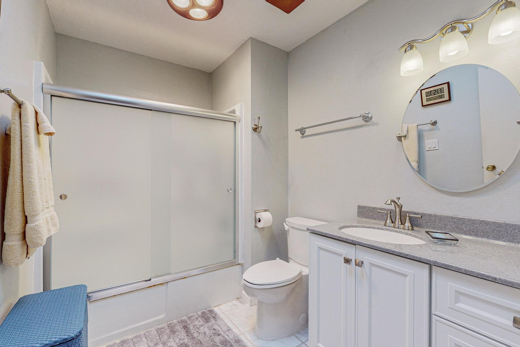 6212 Rio Hondo Drive NE