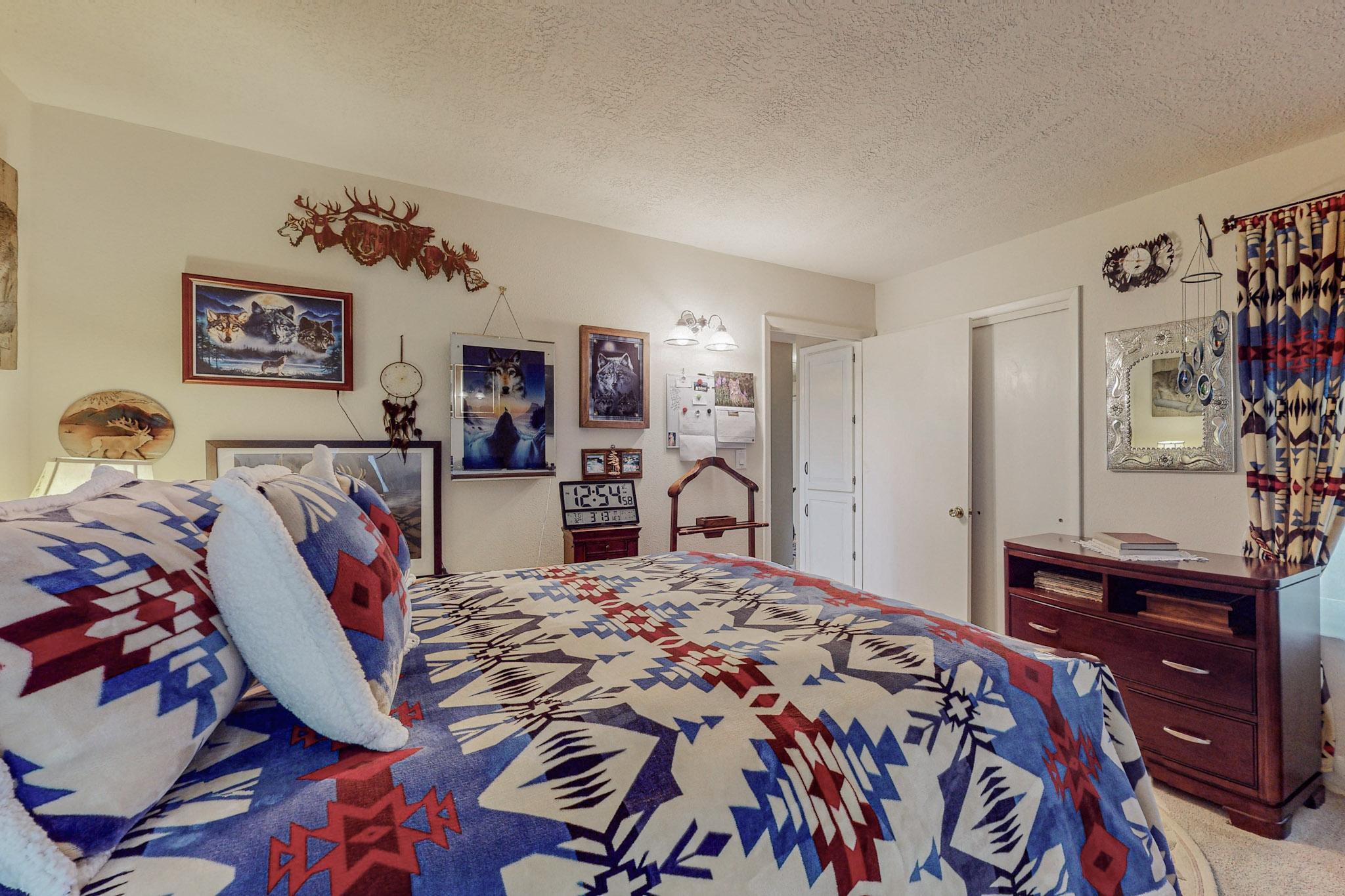 6212 Rio Hondo Drive NE