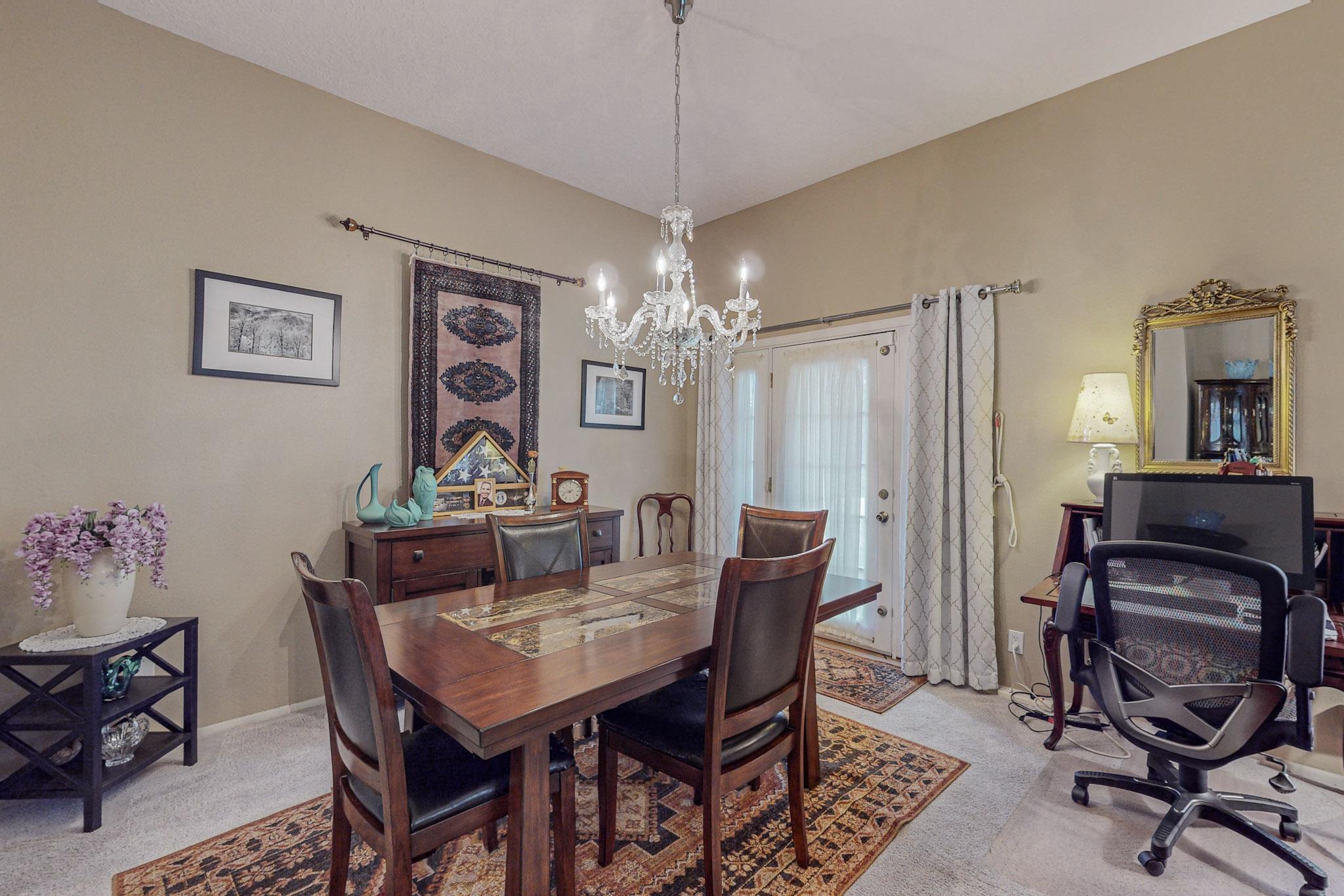 6212 Rio Hondo Drive NE