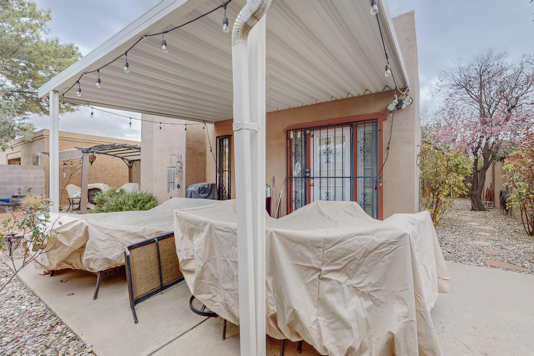 6212 Rio Hondo Drive NE