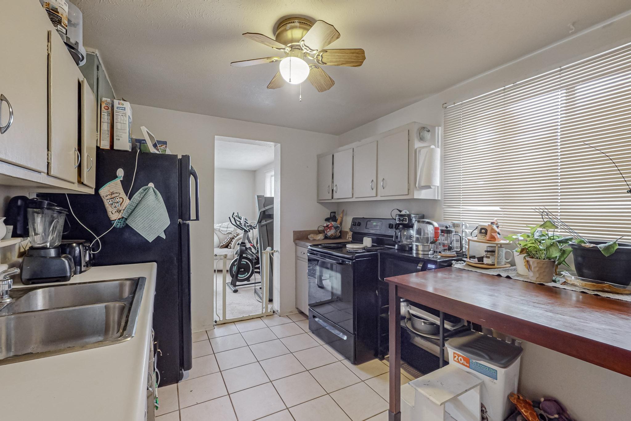 2803 Hermosa Drive NE