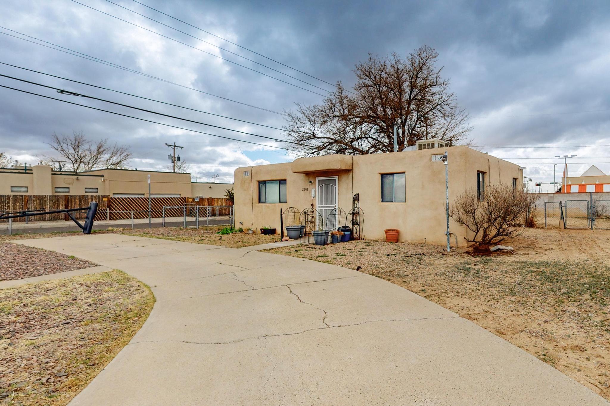 2803 Hermosa Drive NE