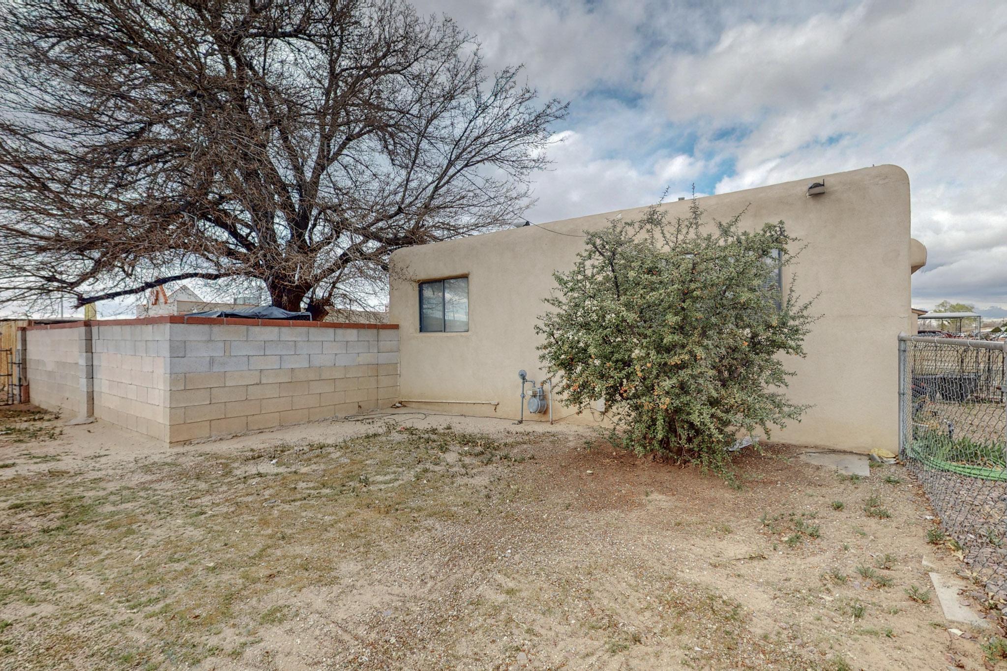2803 Hermosa Drive NE