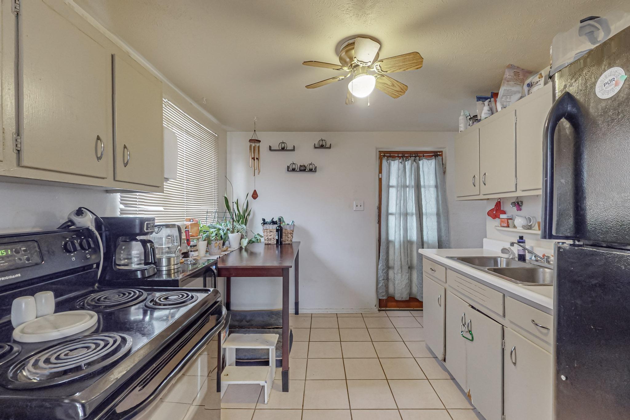 2803 Hermosa Drive NE