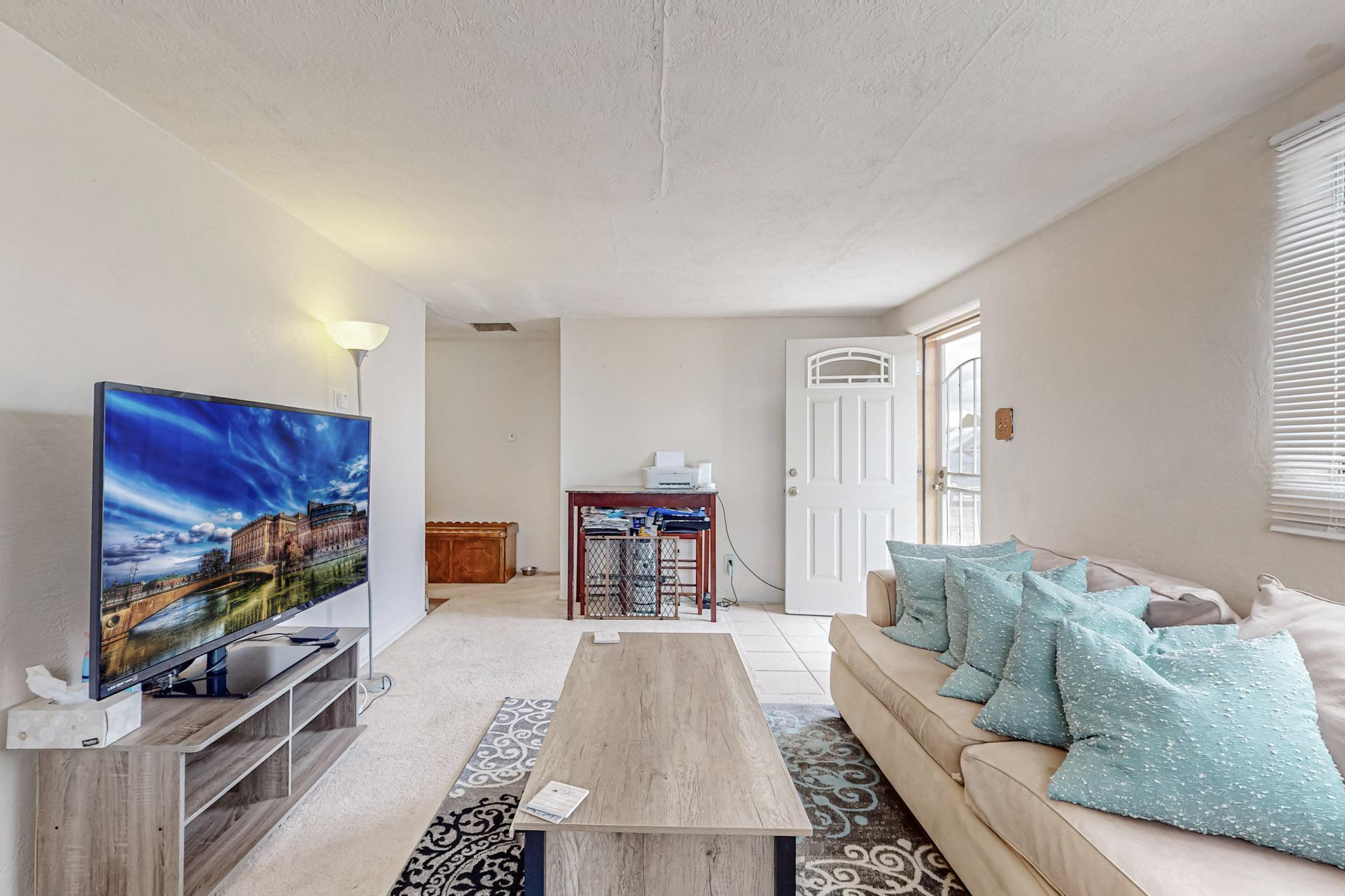 2803 Hermosa Drive NE