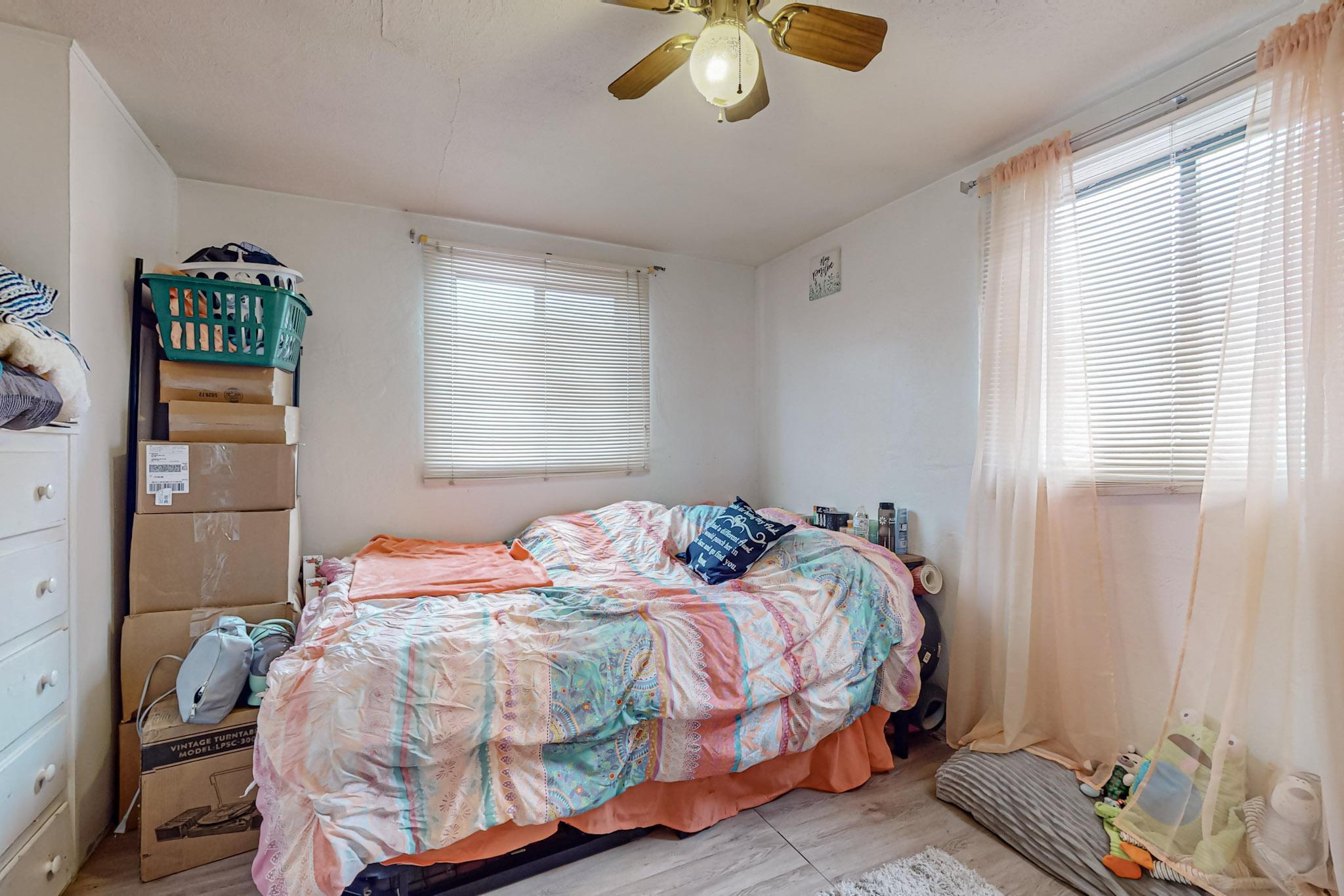 2803 Hermosa Drive NE