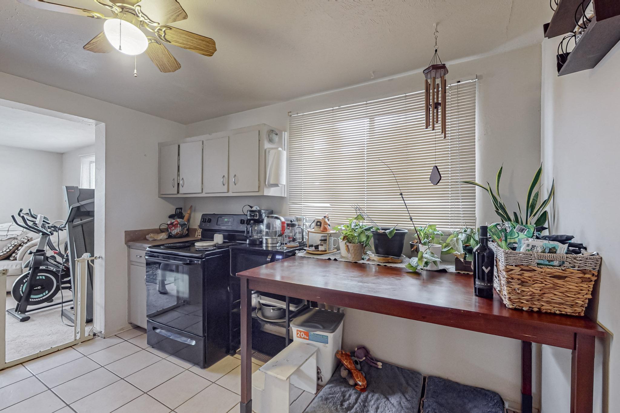 2803 Hermosa Drive NE