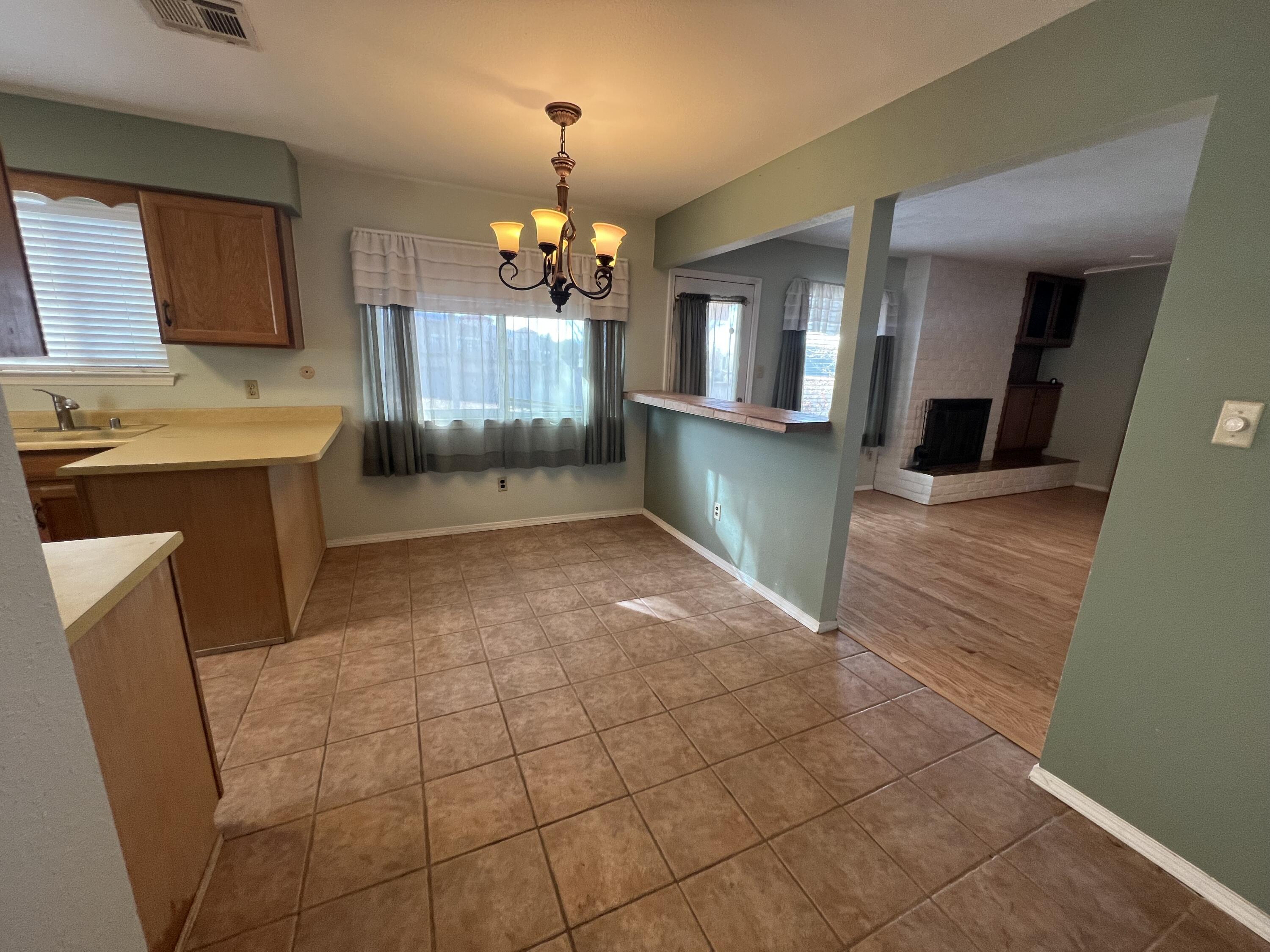 4504 Shiloh Place NE