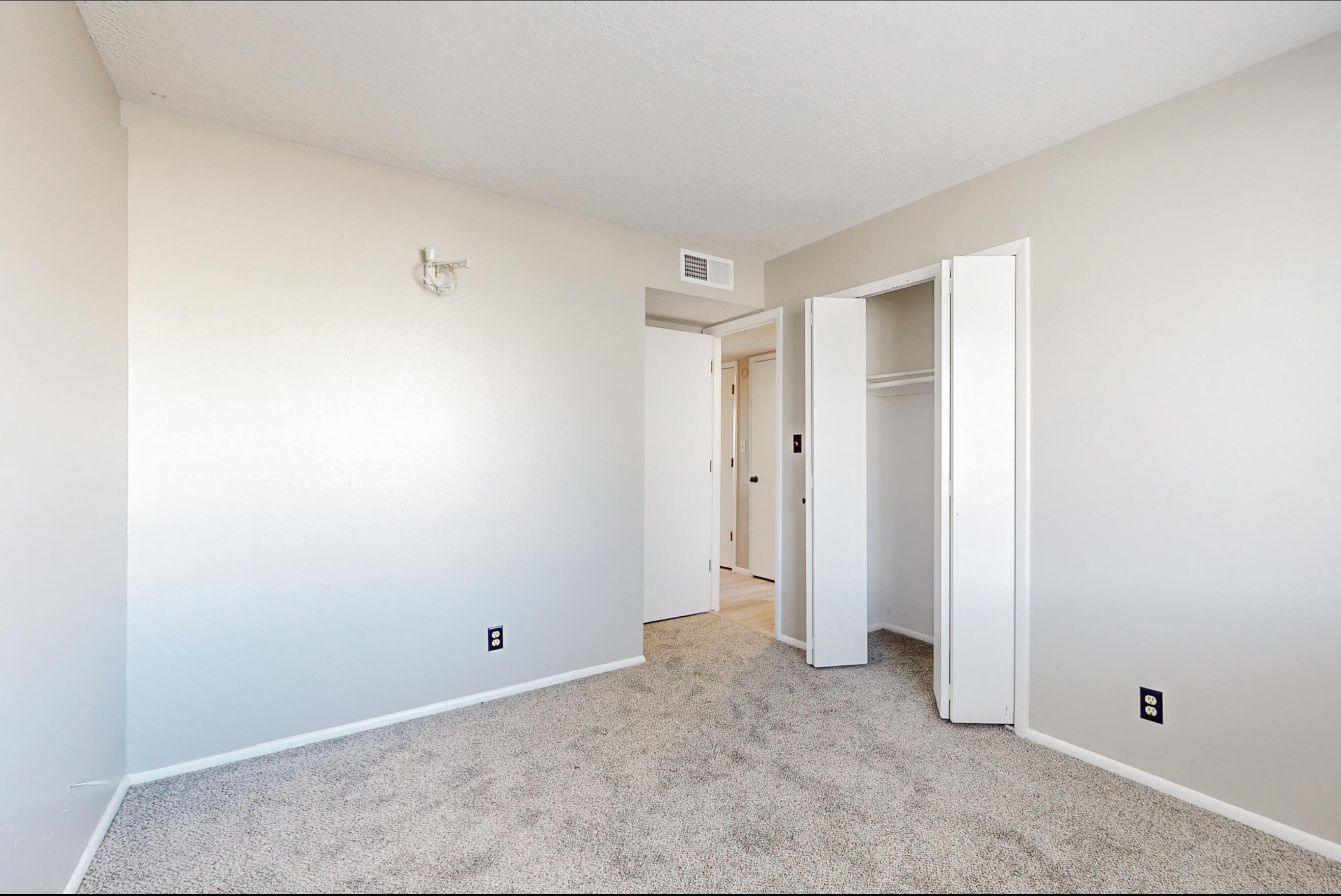 7200 Marilyn Avenue NE