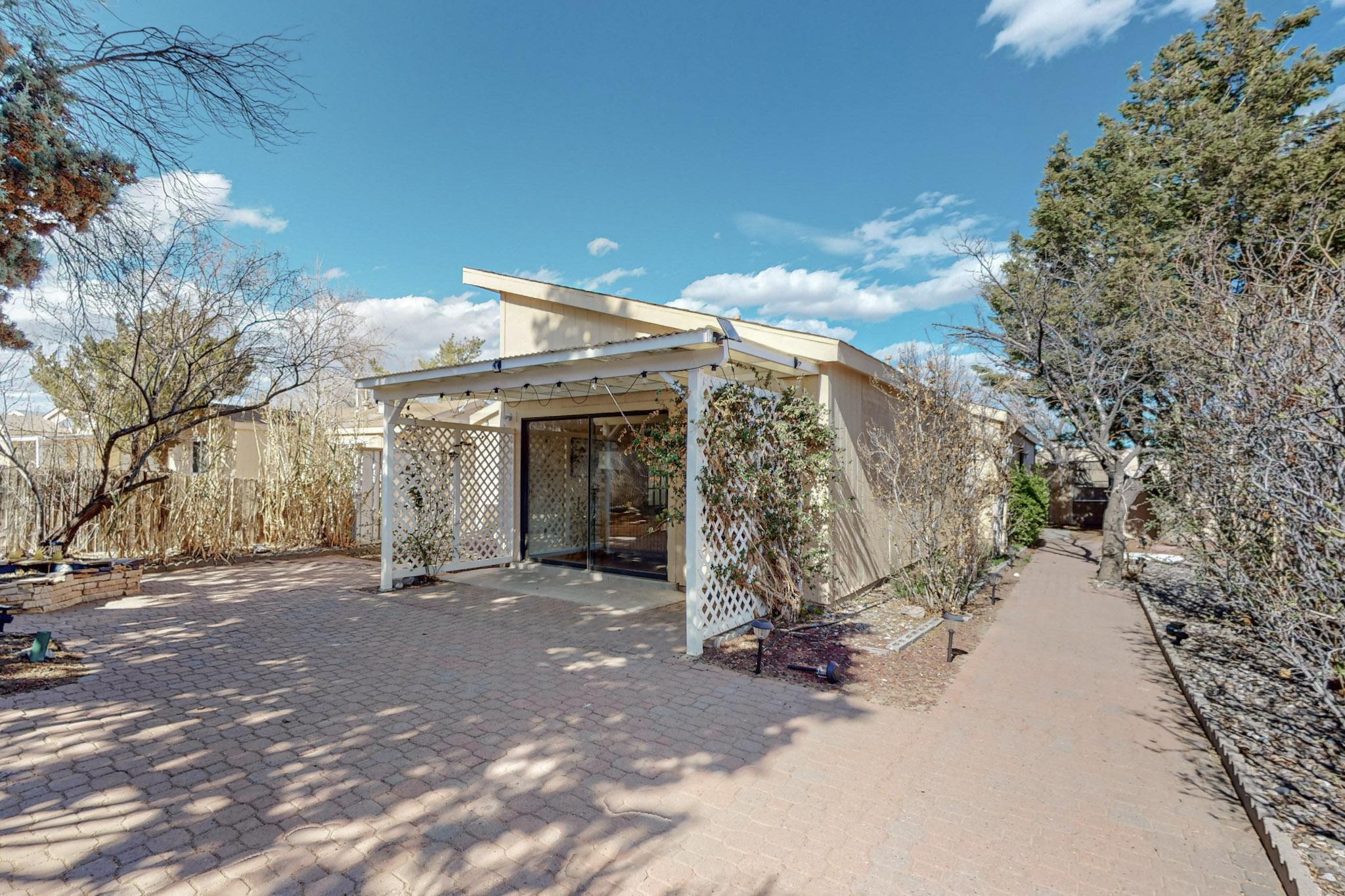 1745 Jeffrey Road NE