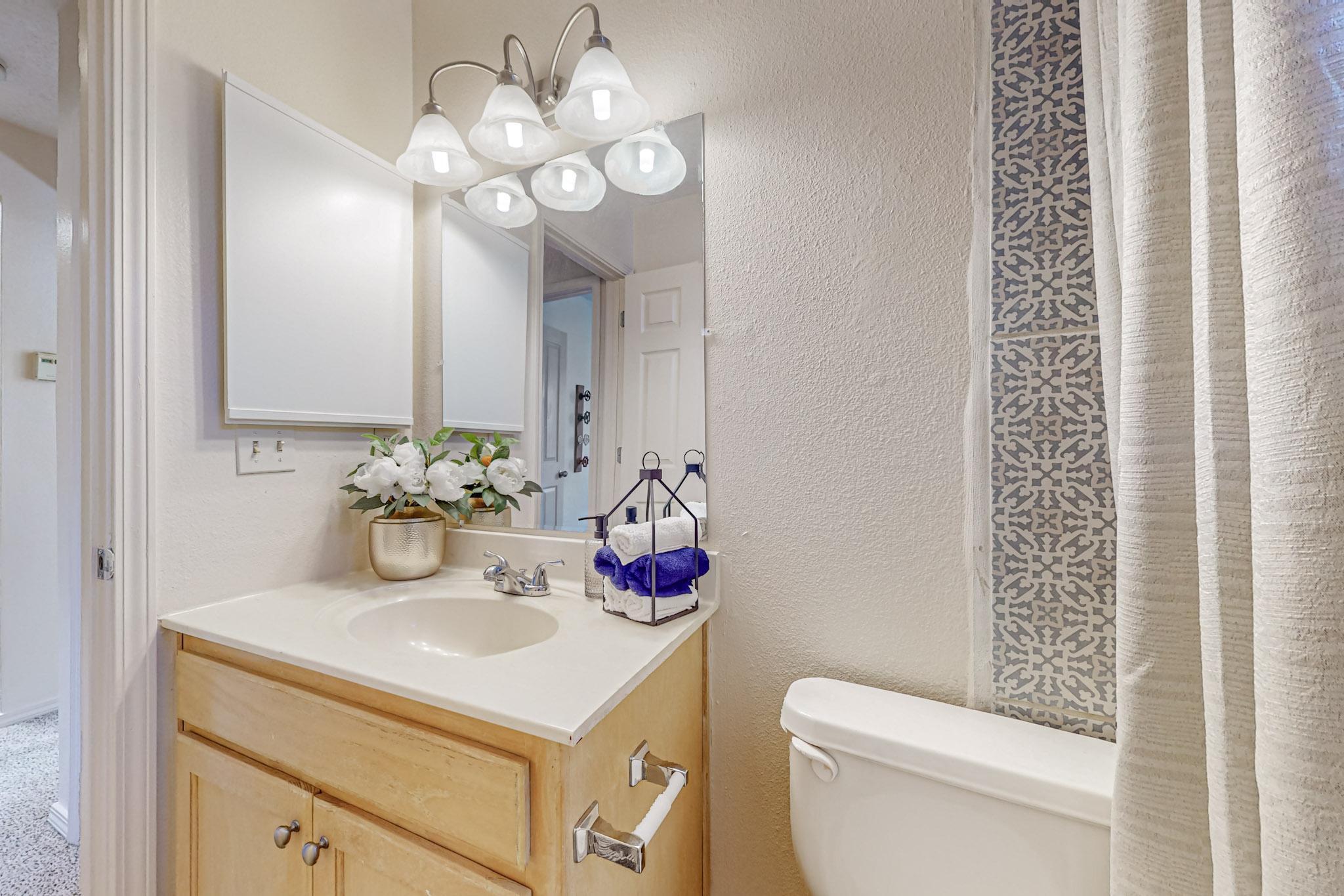 1745 Jeffrey Road NE