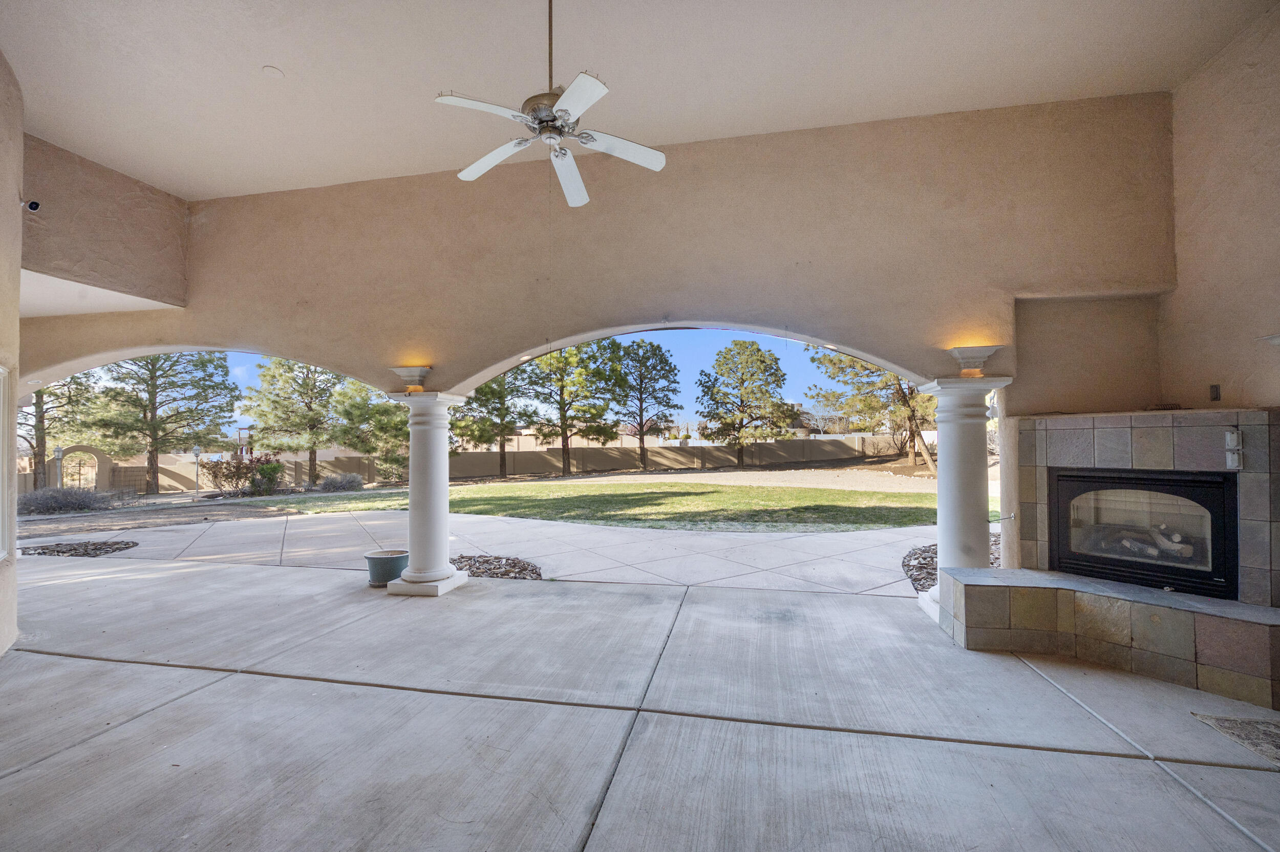 7301 Venice Avenue NE