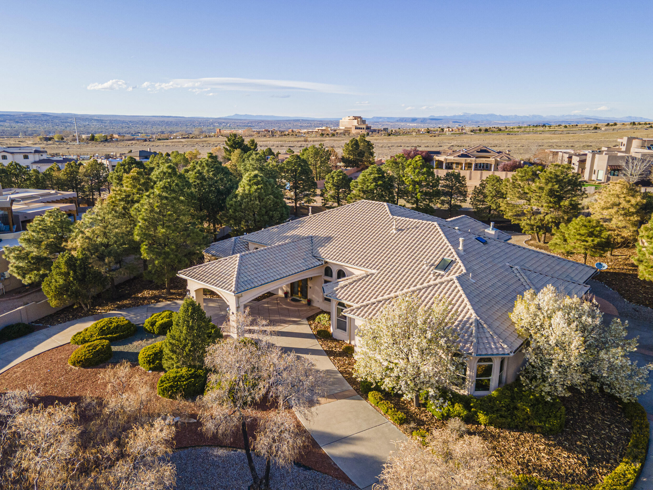 7301 Venice Avenue NE