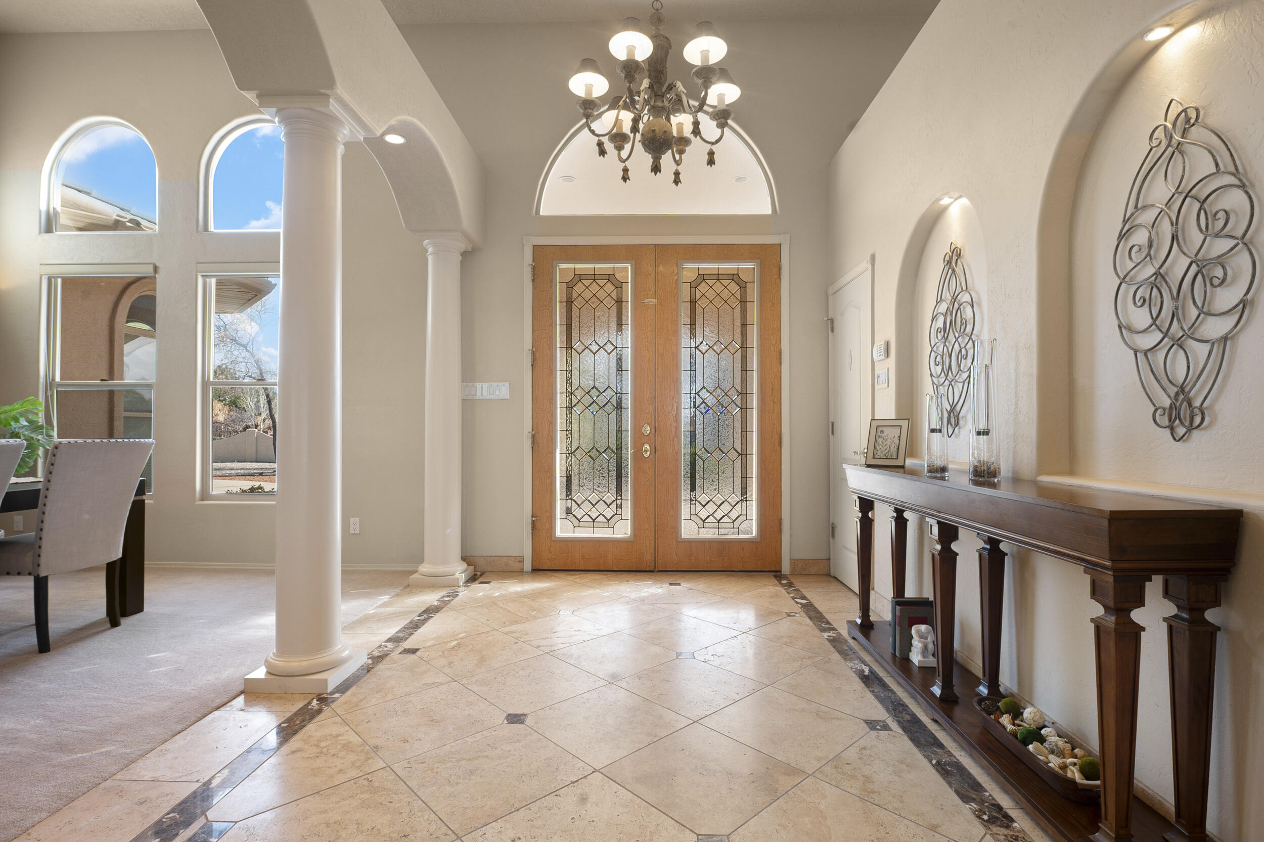 7301 Venice Avenue NE