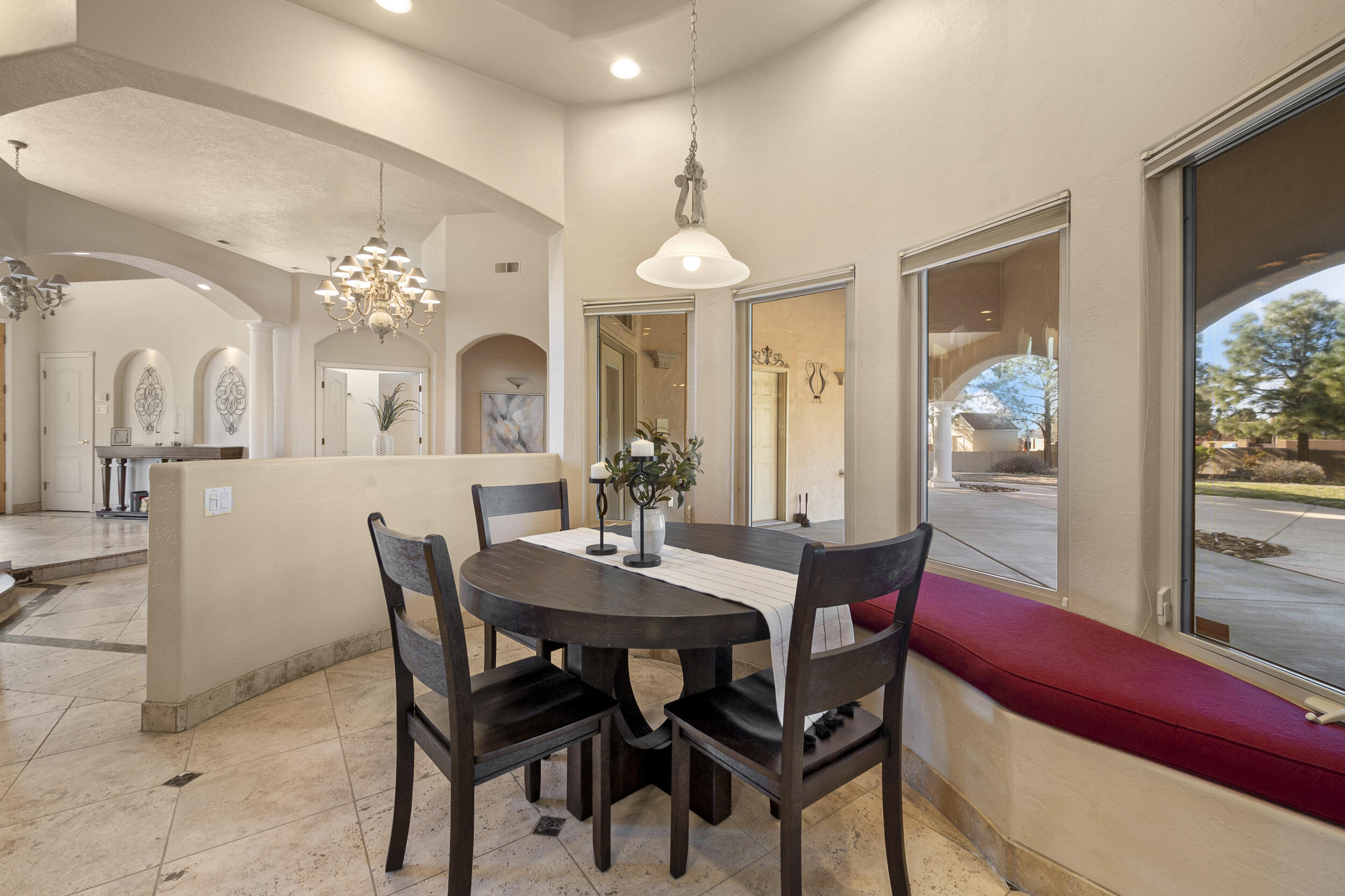 7301 Venice Avenue NE