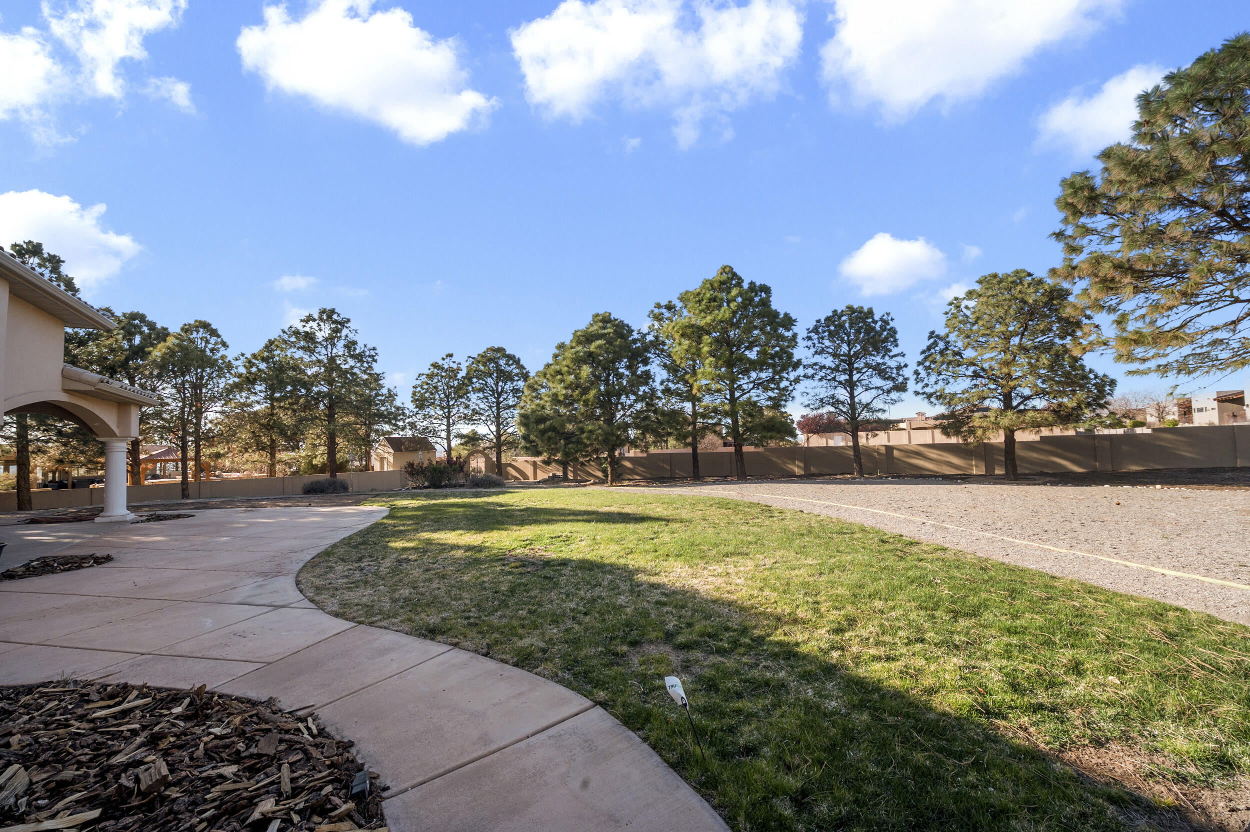 7301 Venice Avenue NE