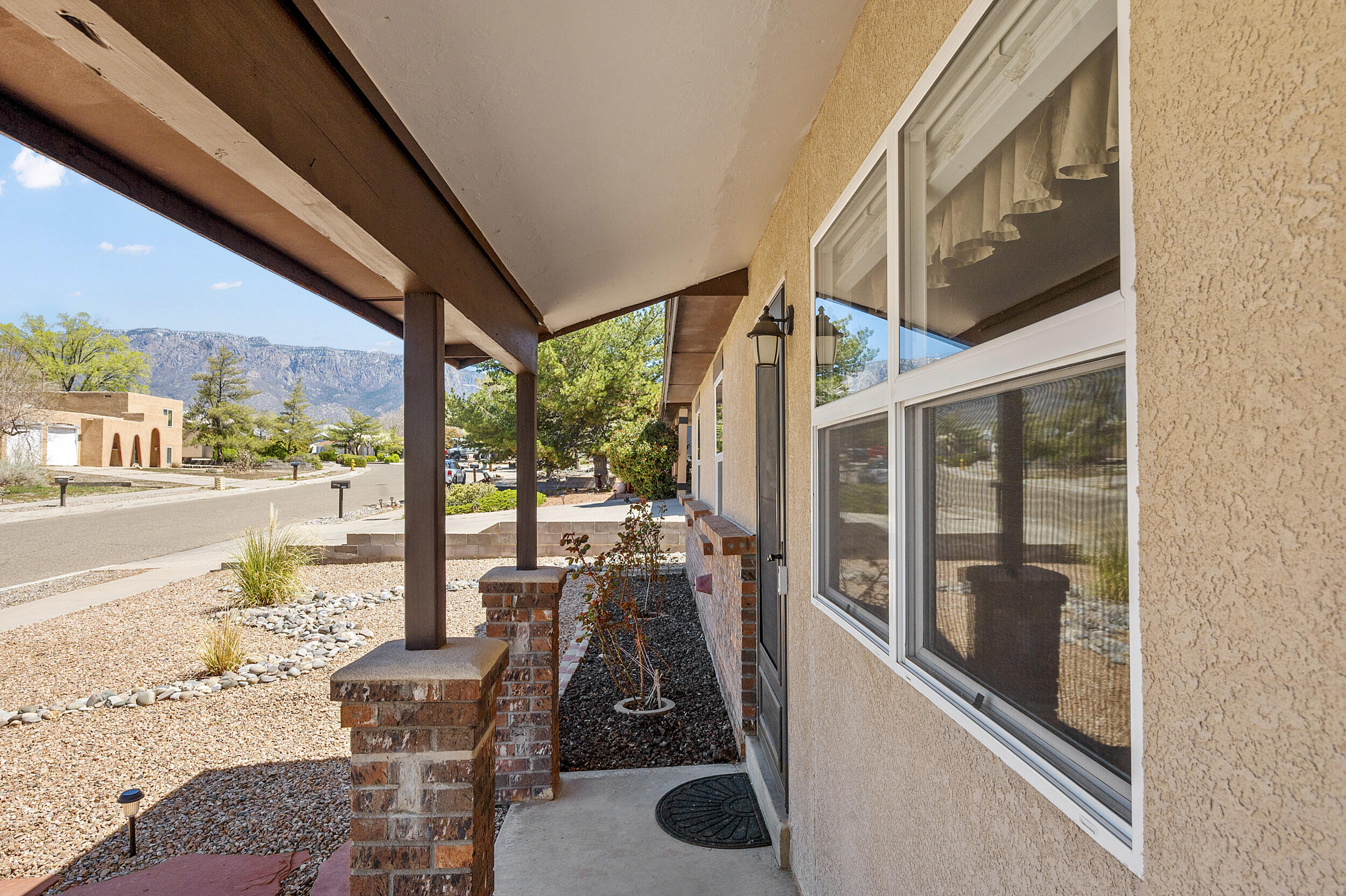 10420 Delicado Place NE