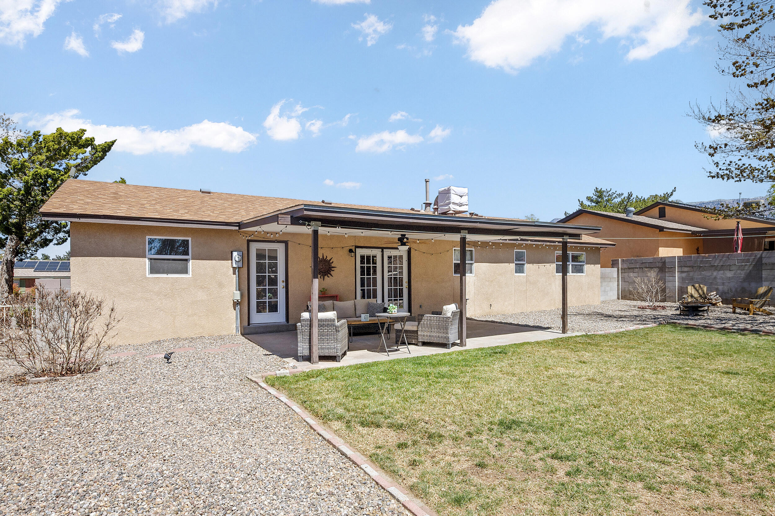 10420 Delicado Place NE