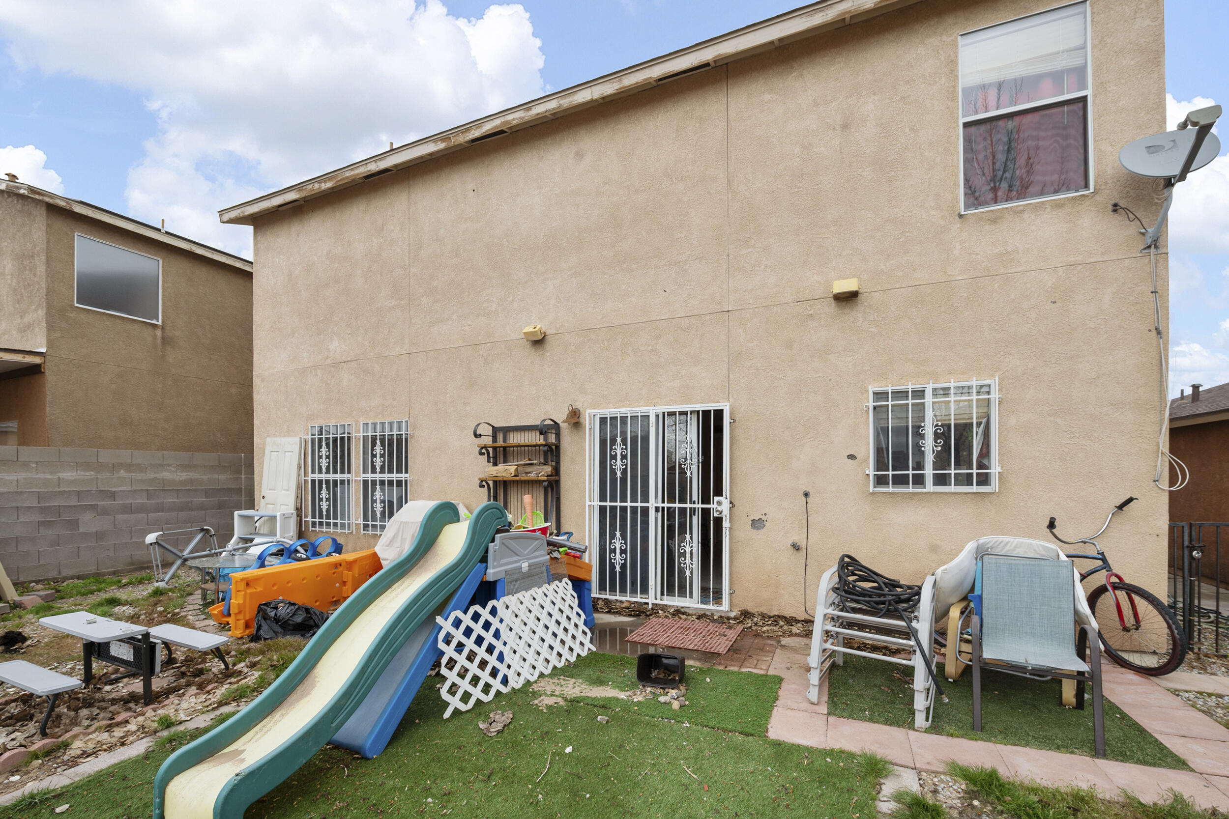 10016 Cartagena Avenue SW