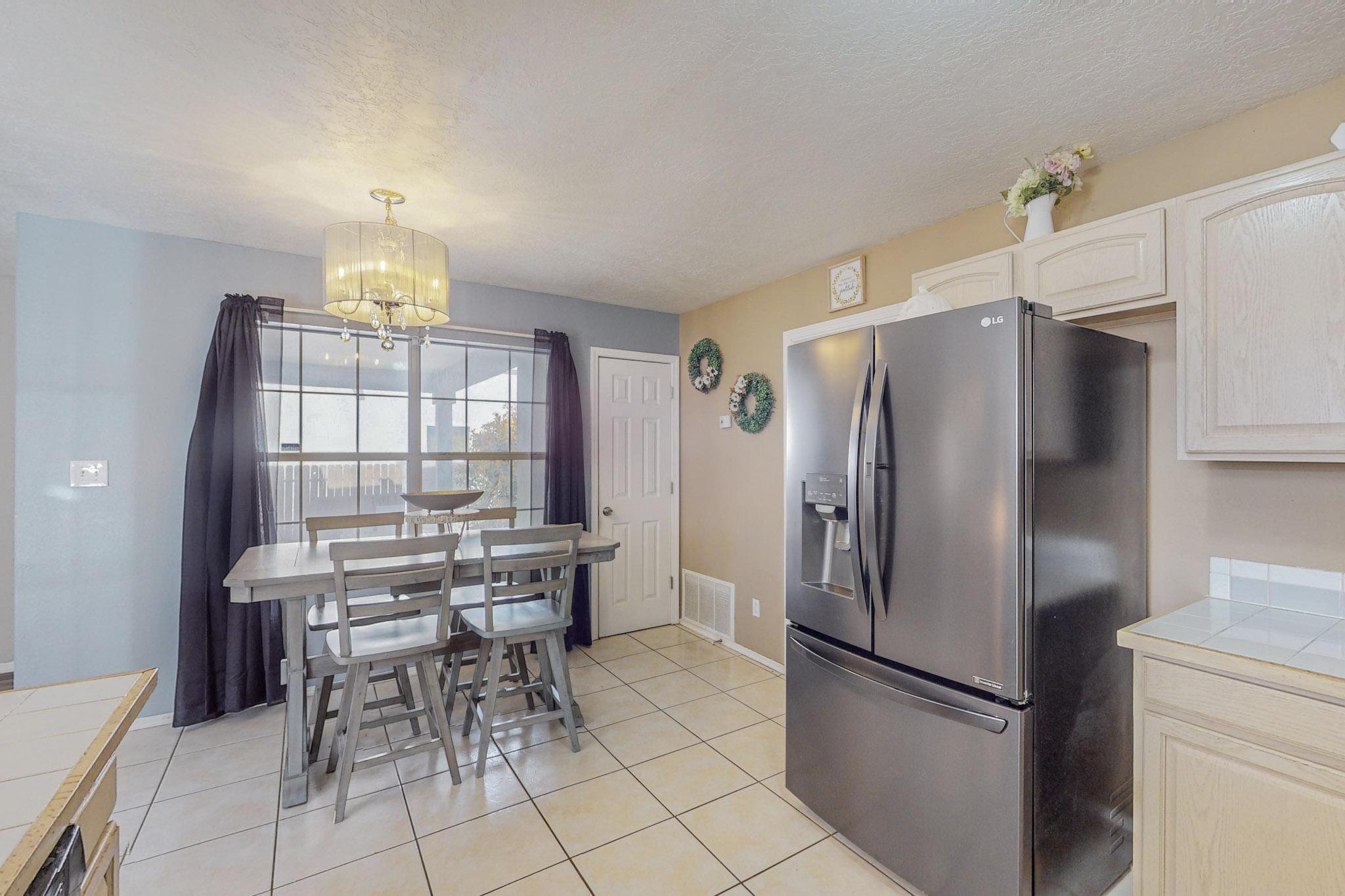 1281 Camino Del Rey SW