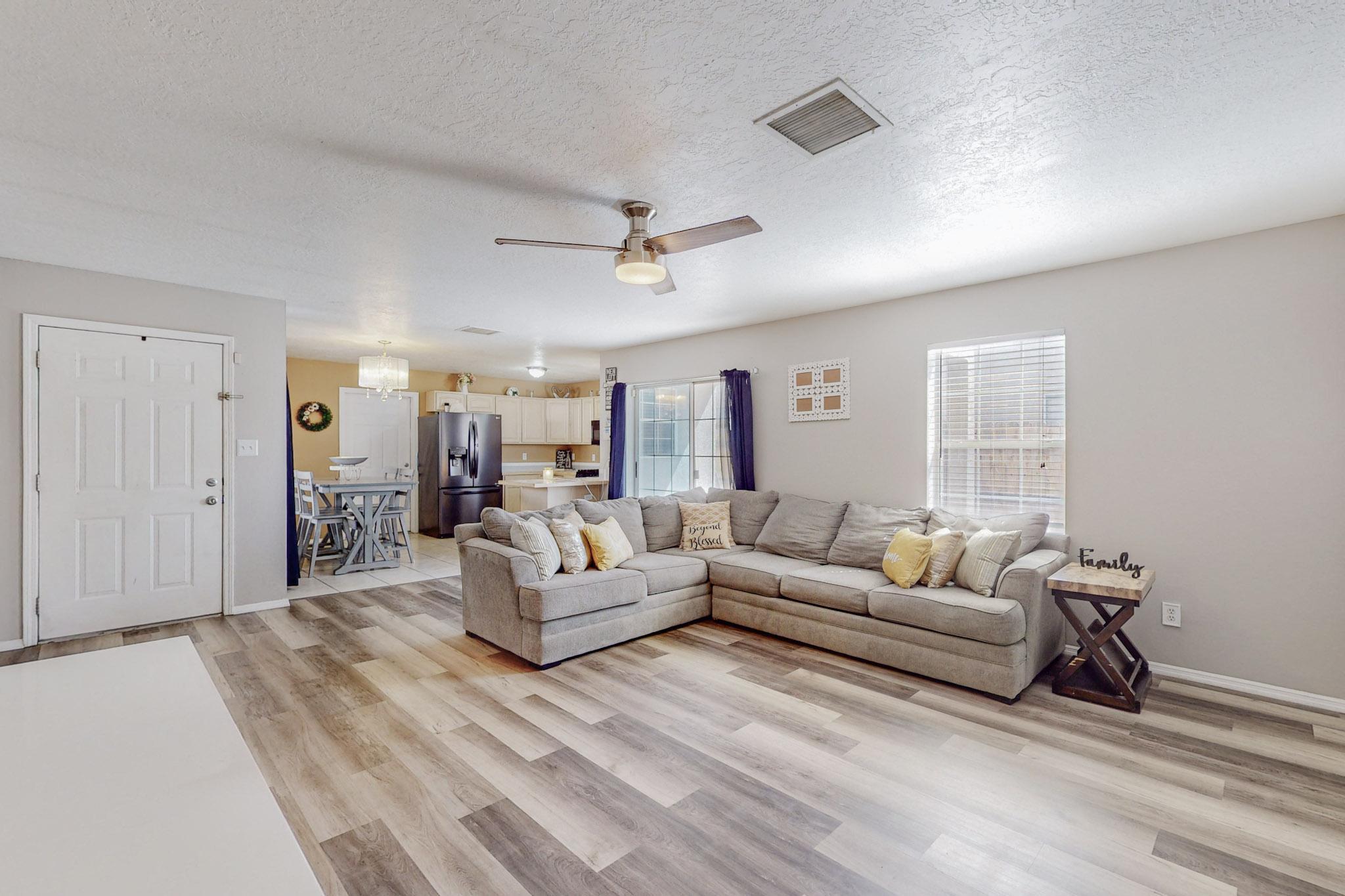 1281 Camino Del Rey SW
