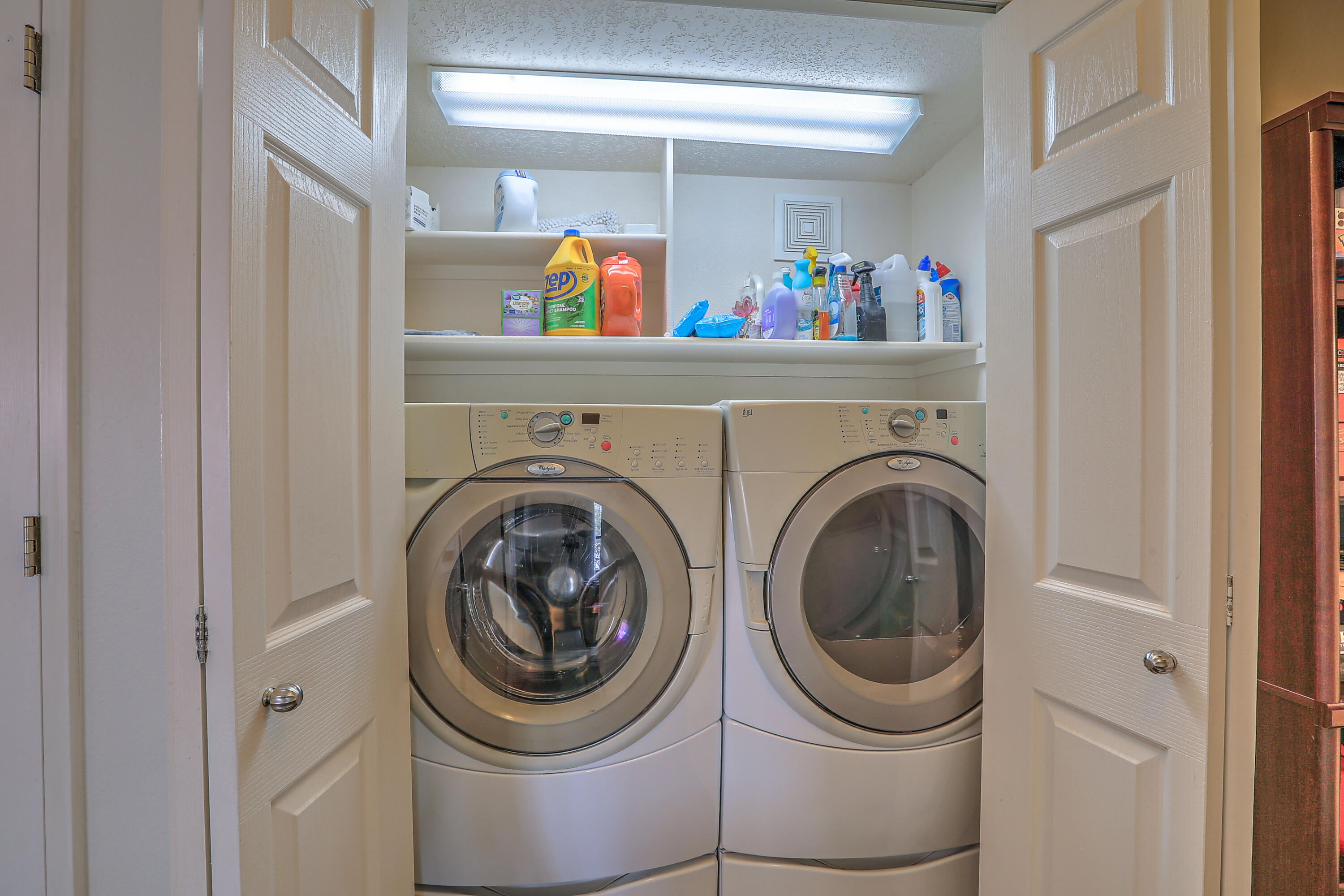 10060 Del Chaparral Court NE