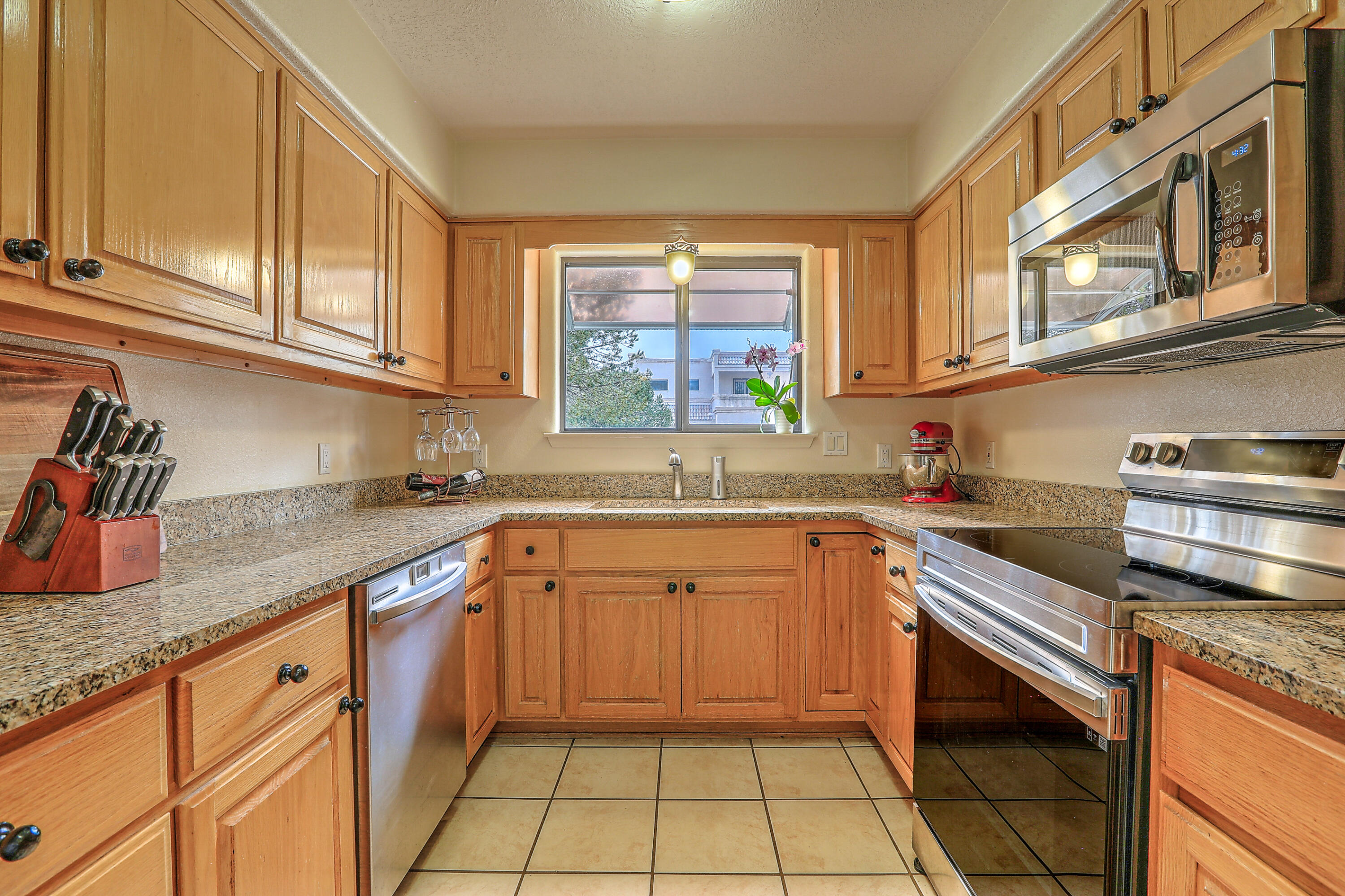 10060 Del Chaparral Court NE