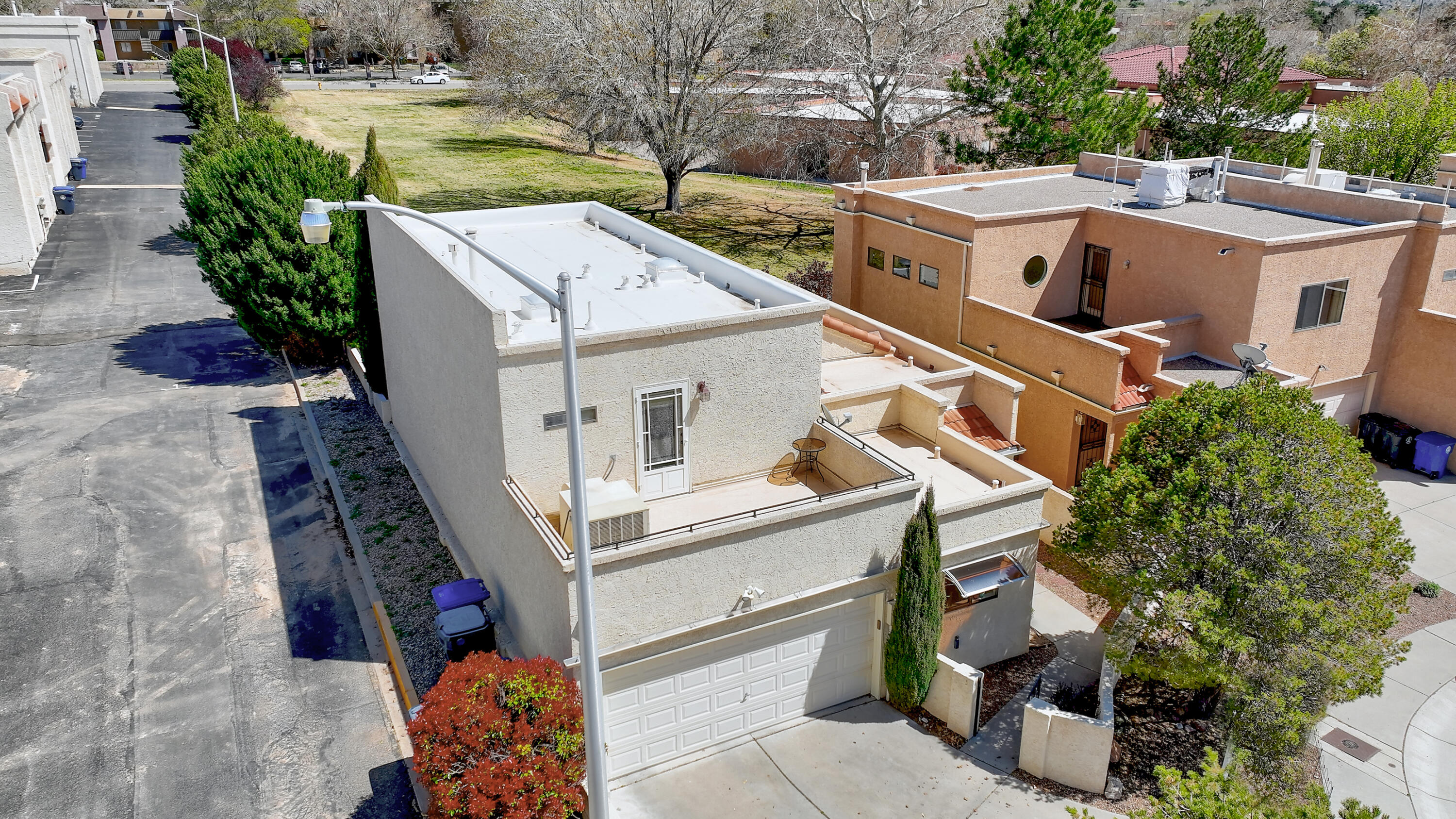10060 Del Chaparral Court NE